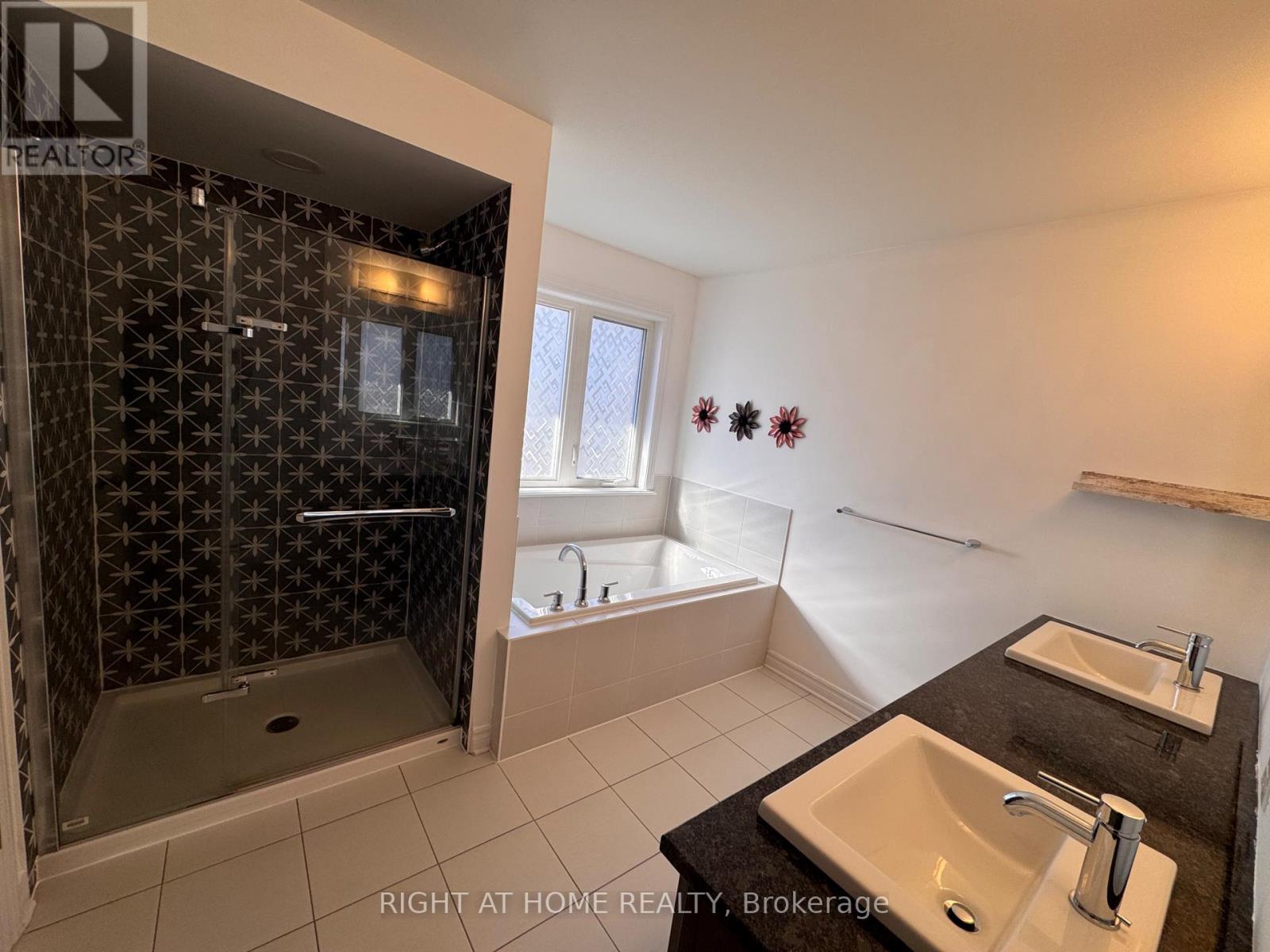 231 Osterley Way, Ottawa, Ontario  K2S 2P3 - Photo 11 - X12816540