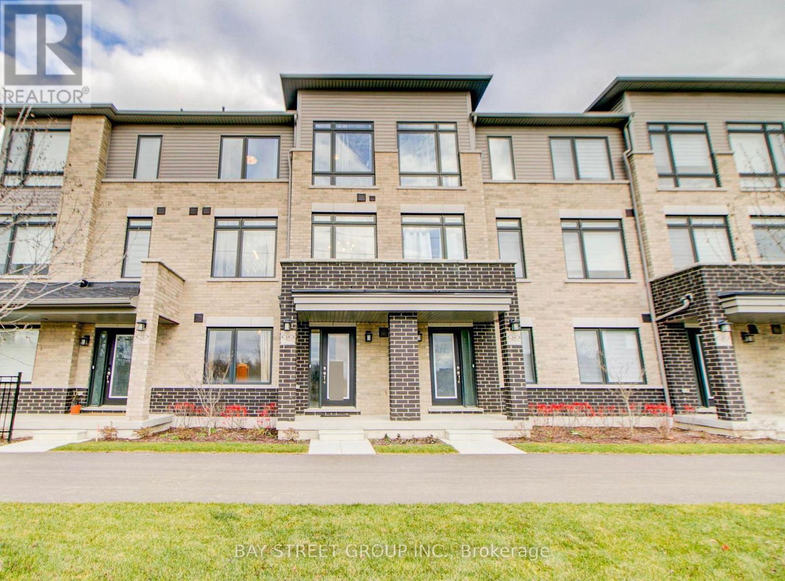 64 Emmas Way, Whitby, Ontario  L1R 0S7 - Photo 10 - E12814436