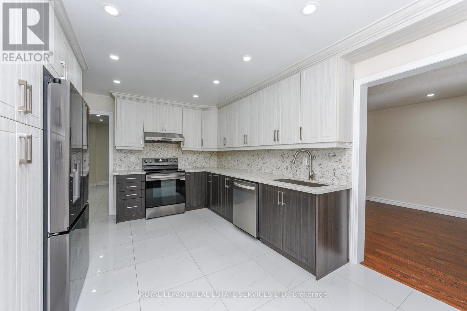 18 Tremont Court, Brampton, Ontario  L6Z 4C8 - Photo 13 - W12798422