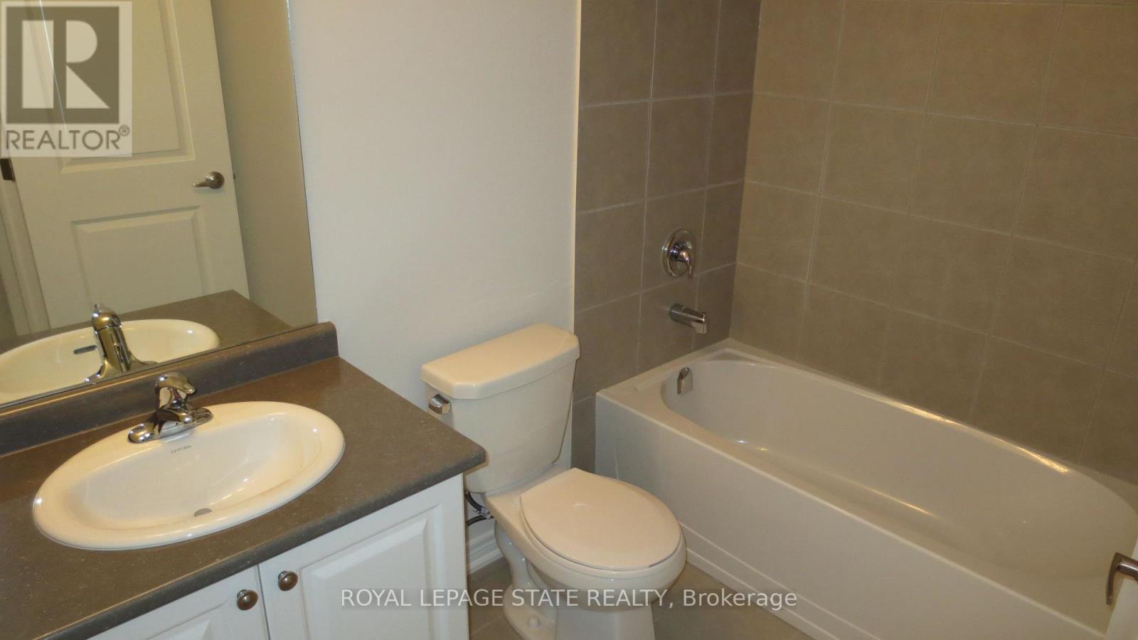 12 Waterview Drive, Hamilton, Ontario  L8E 0J3 - Photo 7 - X12579030