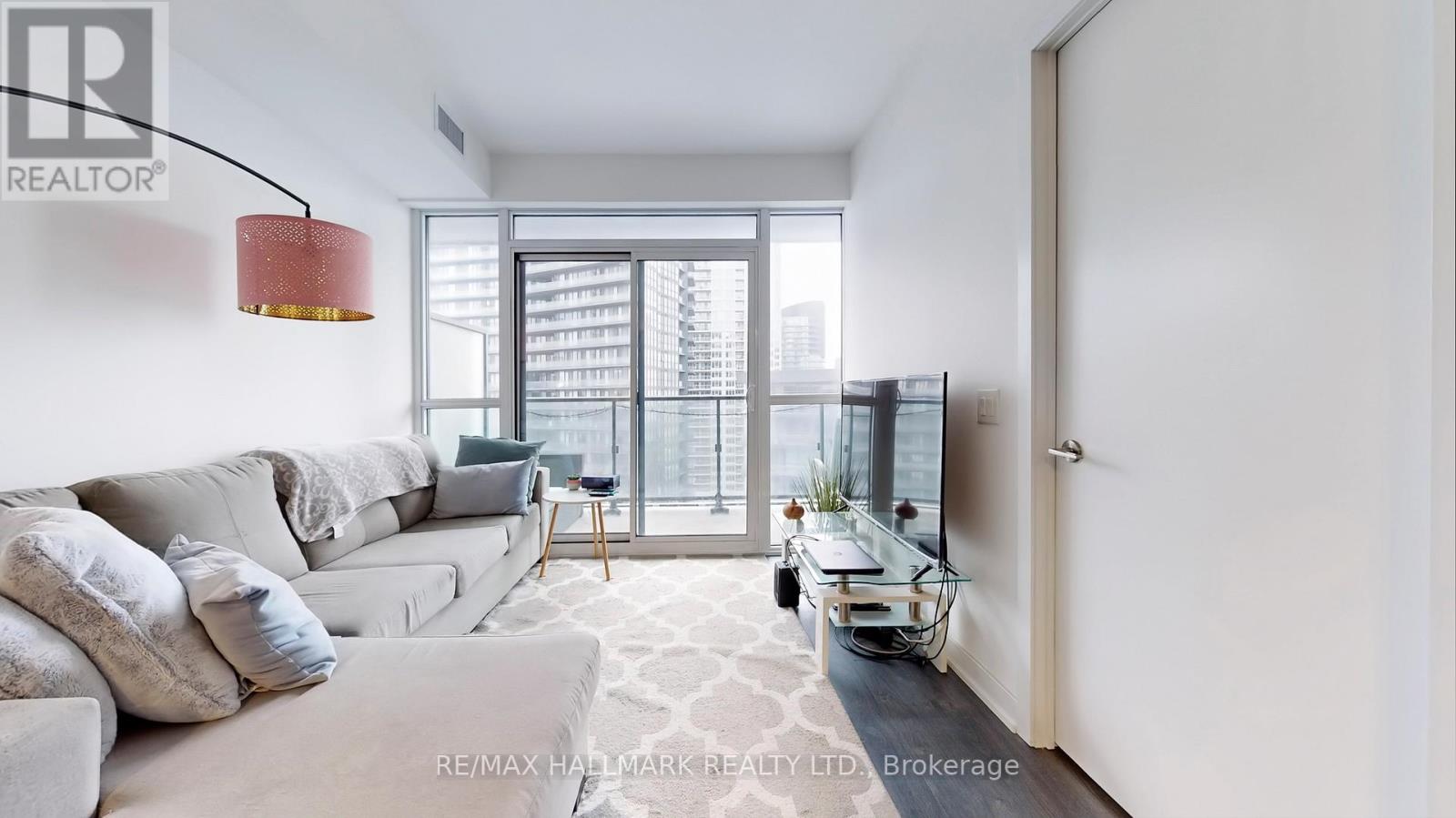 1808 - 38 Iannuzzi Street, Toronto, Ontario  M5V 0S2 - Photo 2 - C12816446