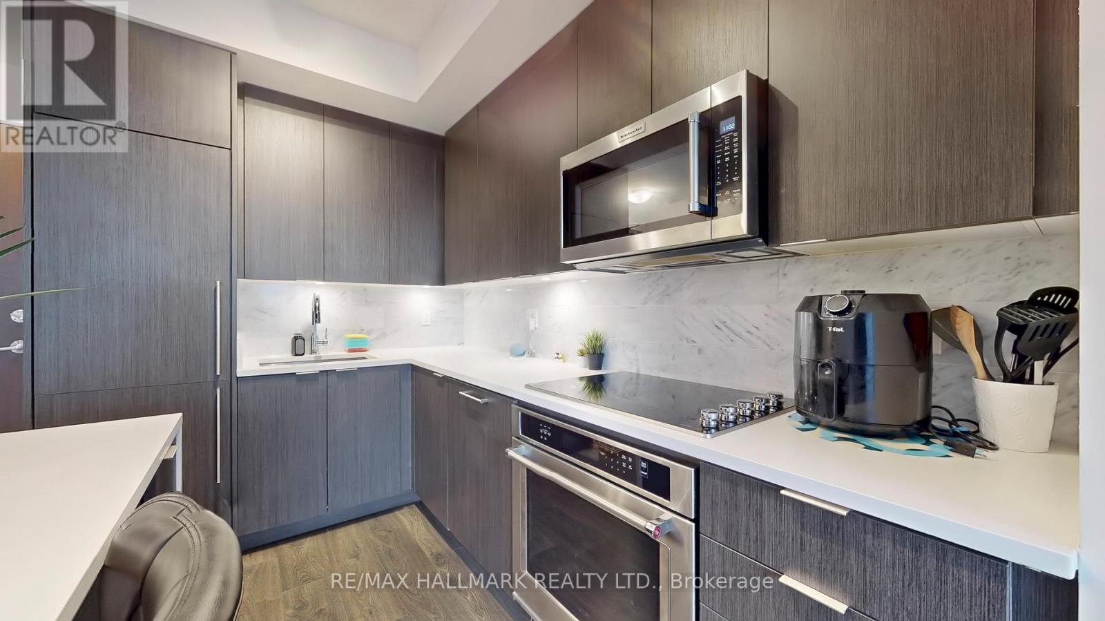 1808 - 38 Iannuzzi Street, Toronto, Ontario  M5V 0S2 - Photo 9 - C12816446