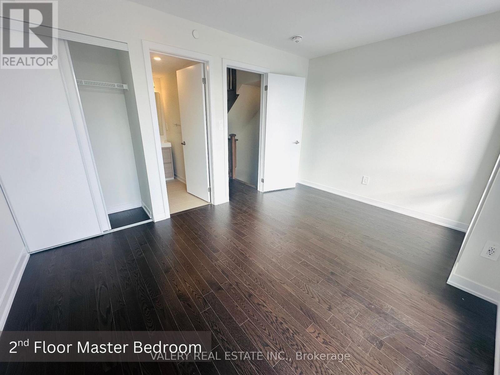 18 Grn Grdns Boulevard, Toronto (Englemount-Lawrence), Ontario  M6A 0E7 - Photo 12 - C12816468