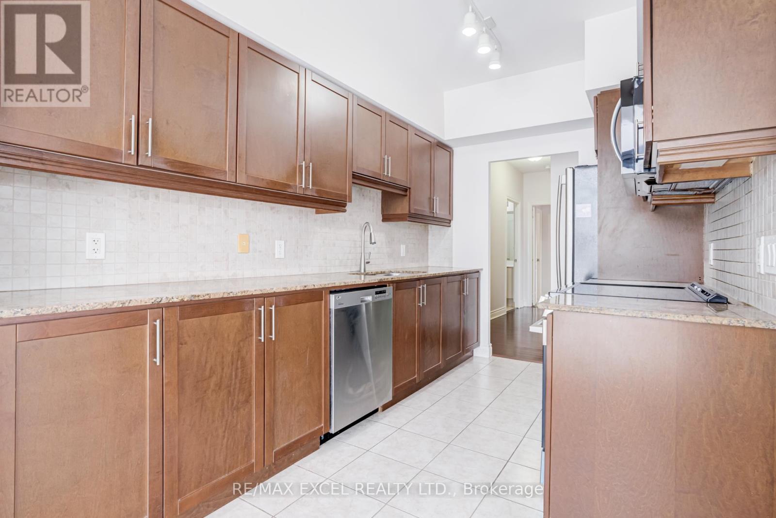 504 - 1105 Leslie Street, Toronto, Ontario  M3C 4G9 - Photo 10 - C12816514