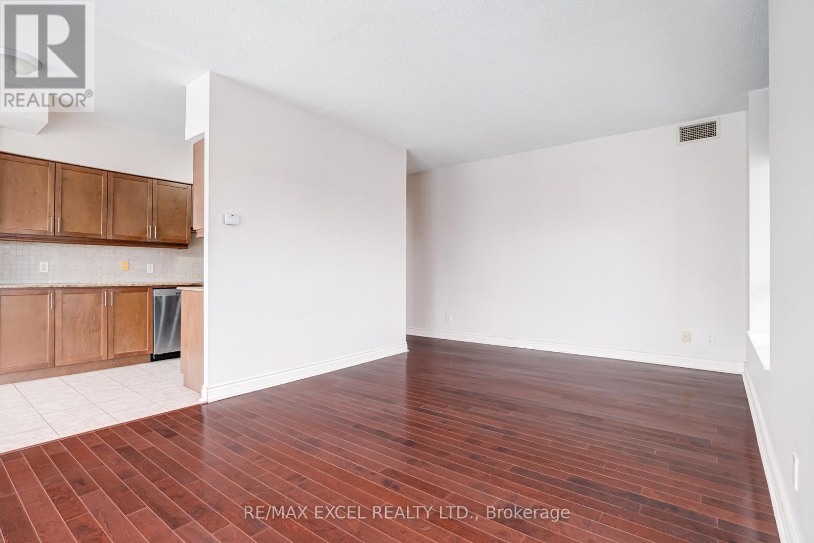 504 - 1105 Leslie Street, Toronto, Ontario  M3C 4G9 - Photo 15 - C12816514