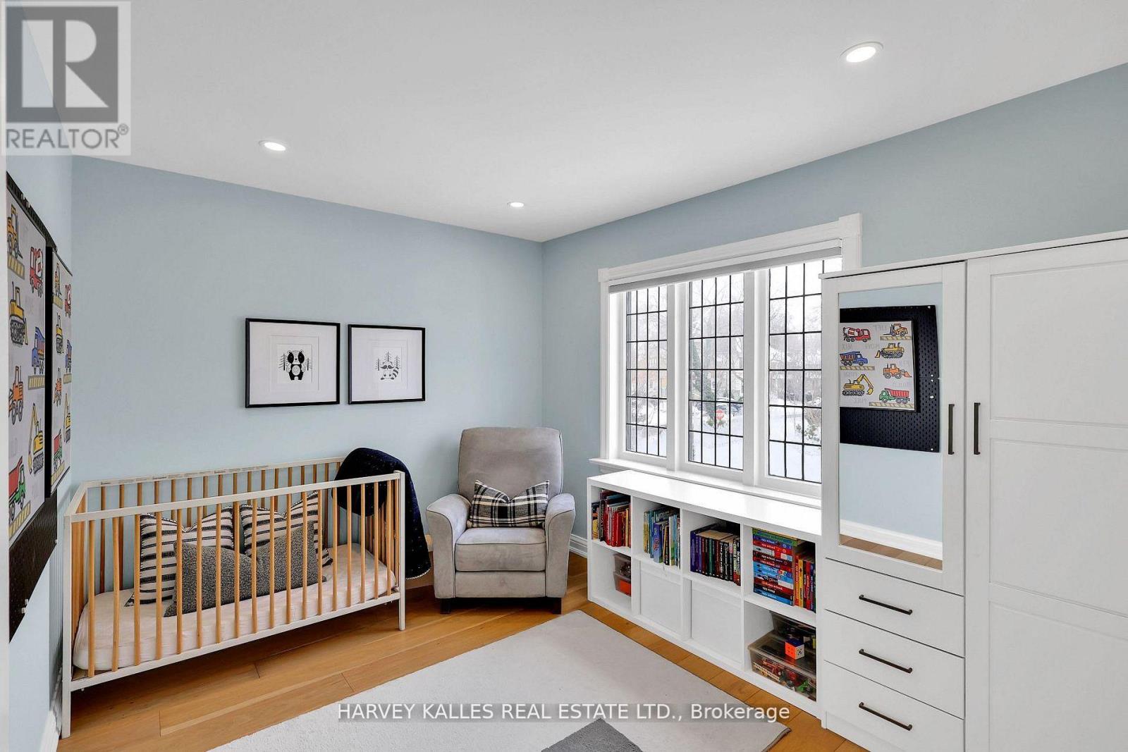 6 Glenarden Road, Toronto, Ontario  M6C 3J7 - Photo 23 - C12816570