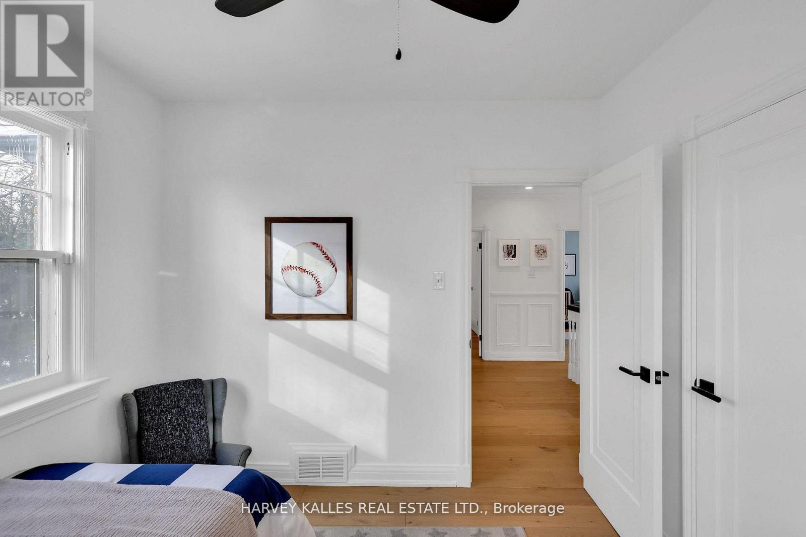 6 Glenarden Road, Toronto, Ontario  M6C 3J7 - Photo 27 - C12816570