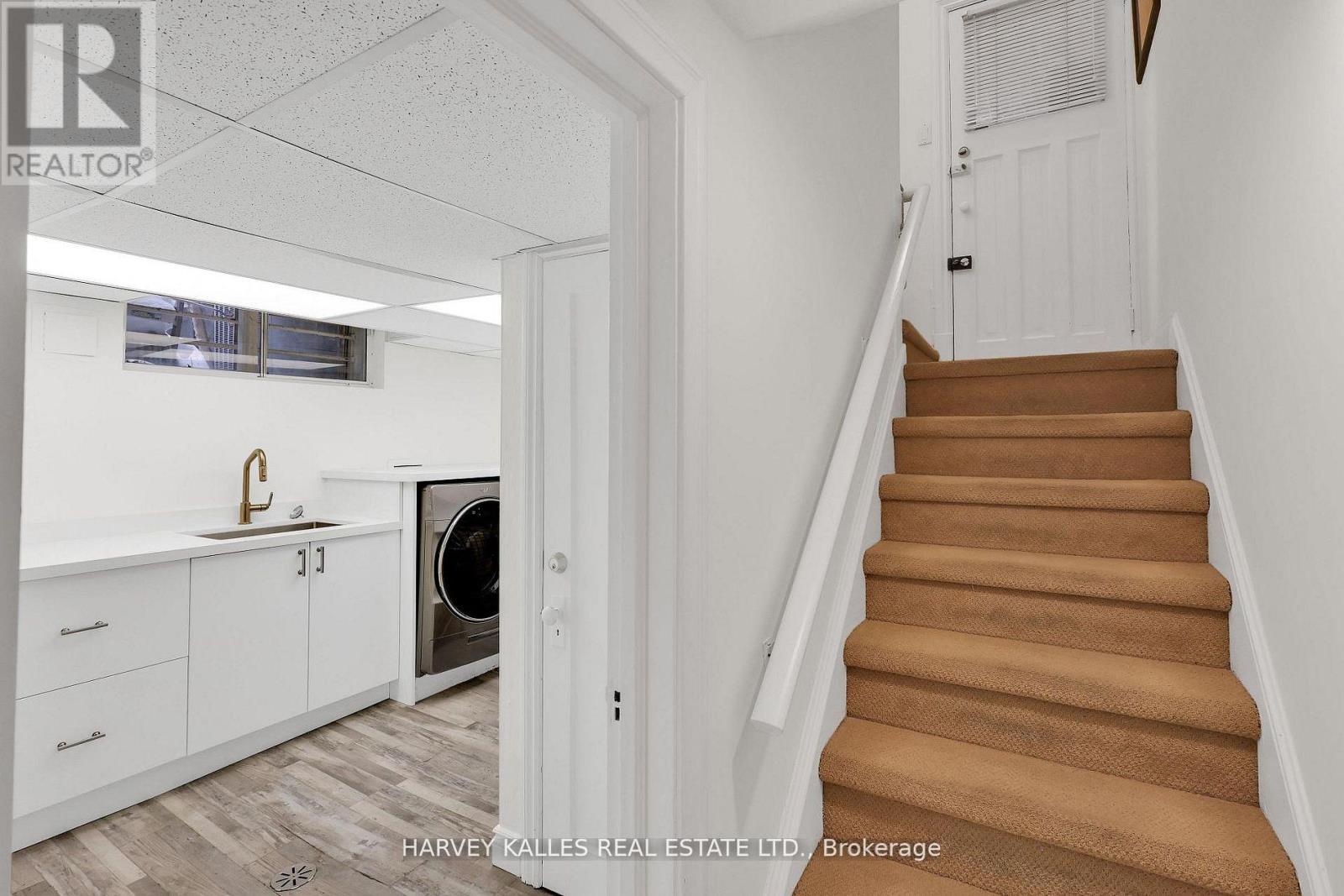 6 Glenarden Road, Toronto, Ontario  M6C 3J7 - Photo 38 - C12816570