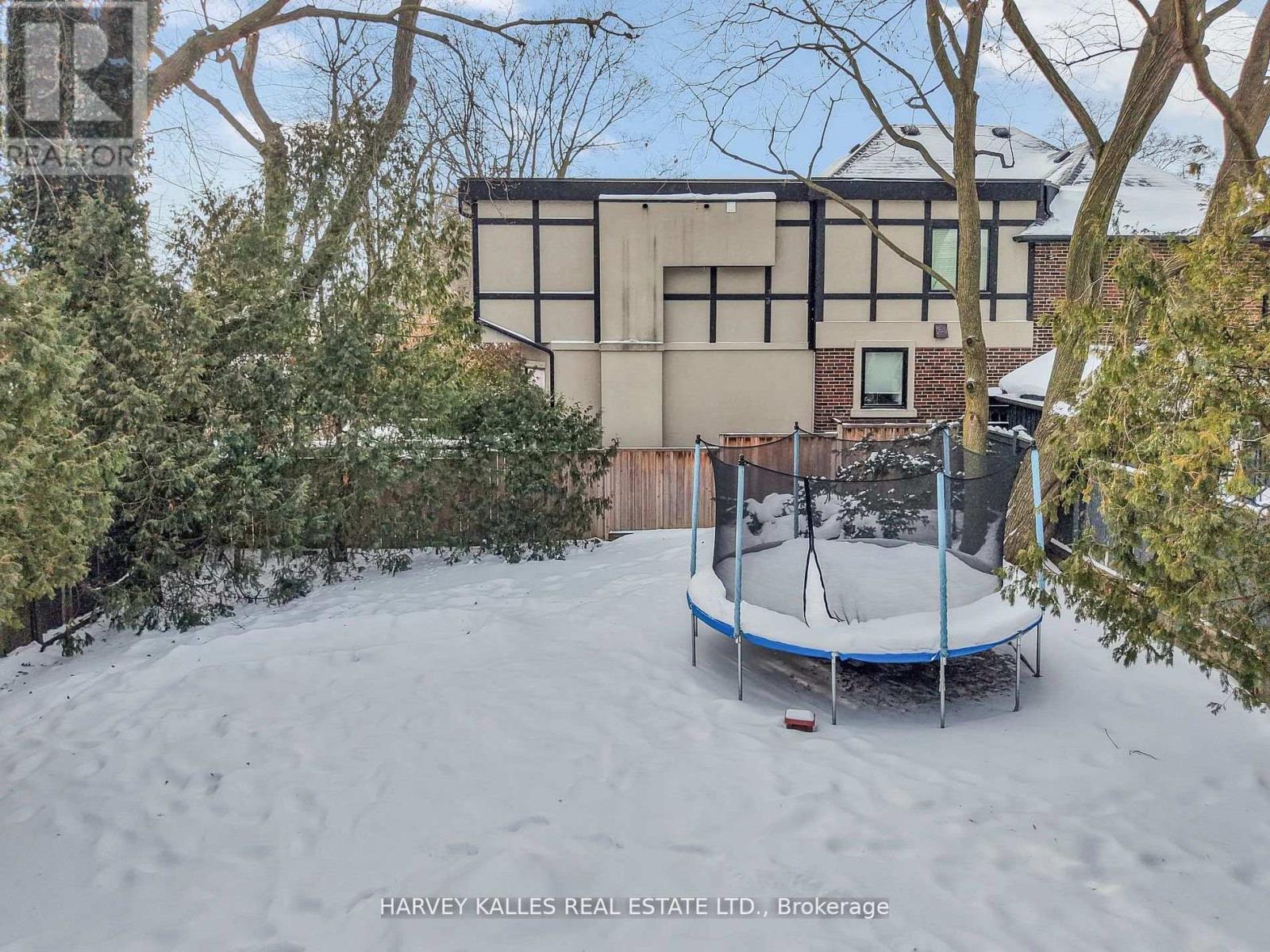 6 Glenarden Road, Toronto, Ontario  M6C 3J7 - Photo 49 - C12816570