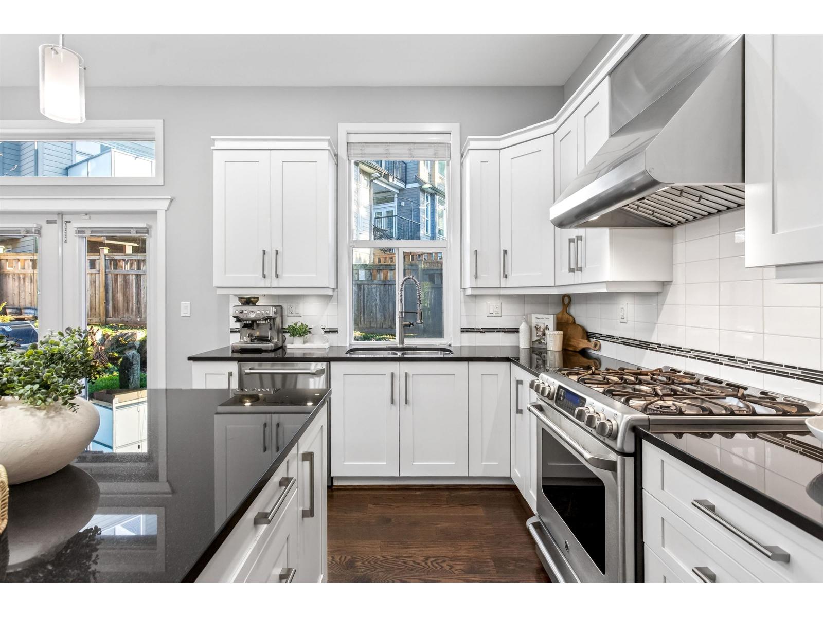 16088 28b Avenue, Surrey, British Columbia  V3Z 3Y6 - Photo 17 - R3093167