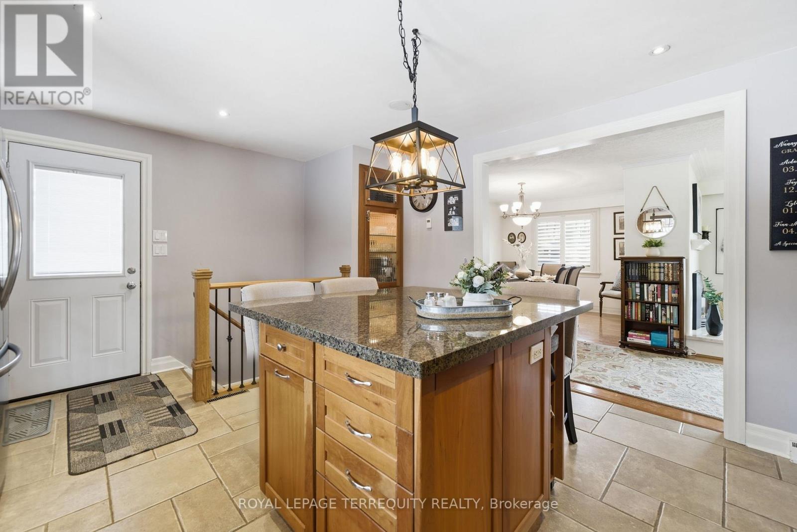 116 Centre Street N, Whitby, Ontario  L1N 4S7 - Photo 15 - E12816412