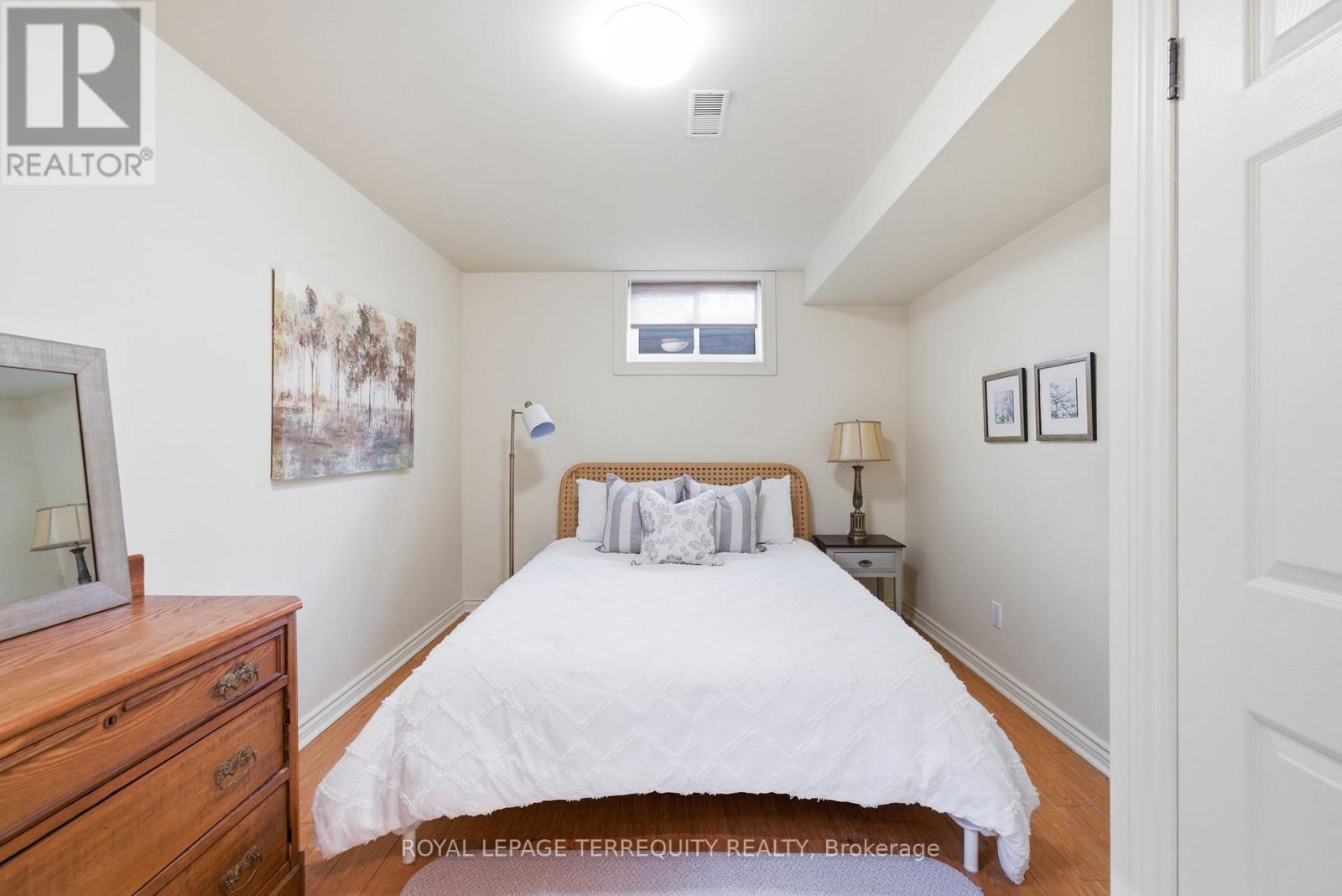 116 Centre Street N, Whitby, Ontario  L1N 4S7 - Photo 37 - E12816412