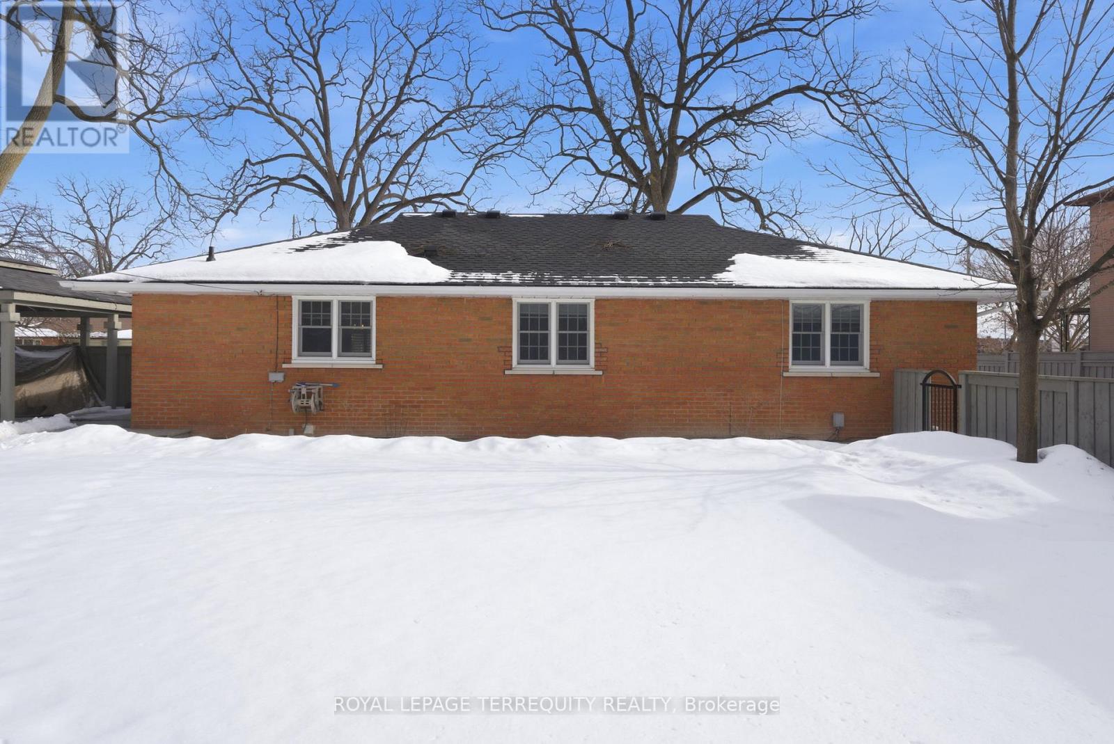 116 Centre Street N, Whitby, Ontario  L1N 4S7 - Photo 39 - E12816412