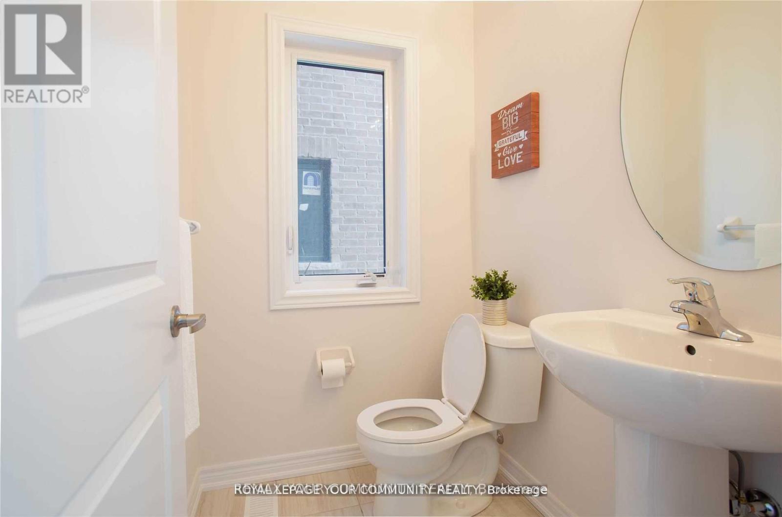 138 Christine Elliott Avenue, Whitby, Ontario  L1P 0R9 - Photo 10 - E12816420