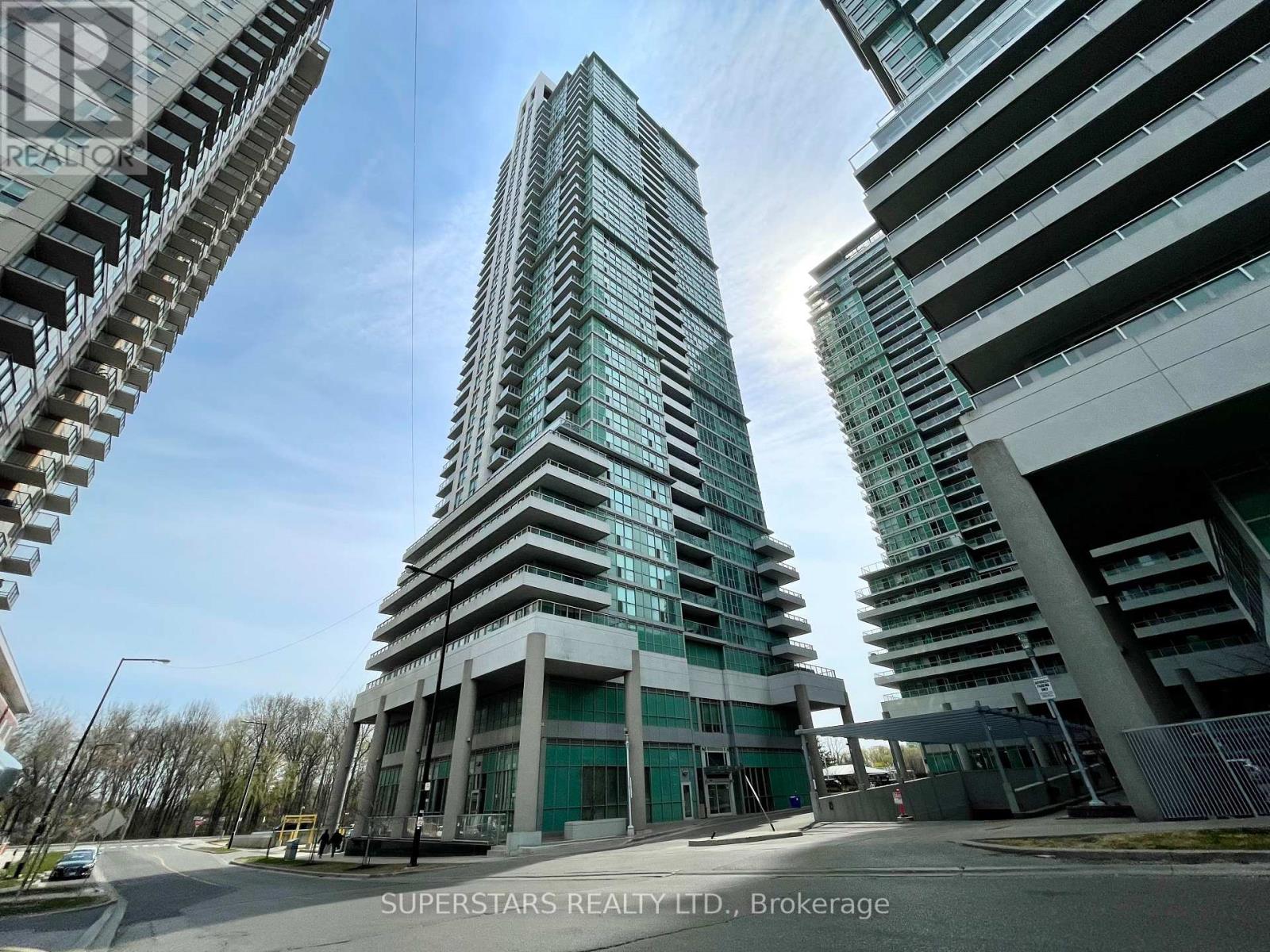 2411 - 50 Town Centre Court, Toronto, Ontario  M1P 0A9 - Photo 1 - E12816494
