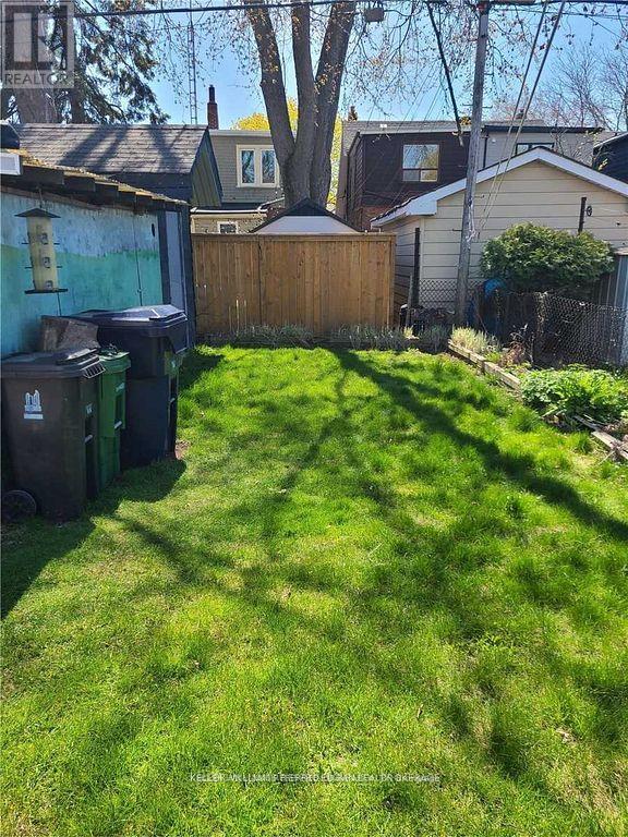 109 Springdale Boulevard, Toronto, Ontario M4J 1W8 - Photo 14 - E12816542