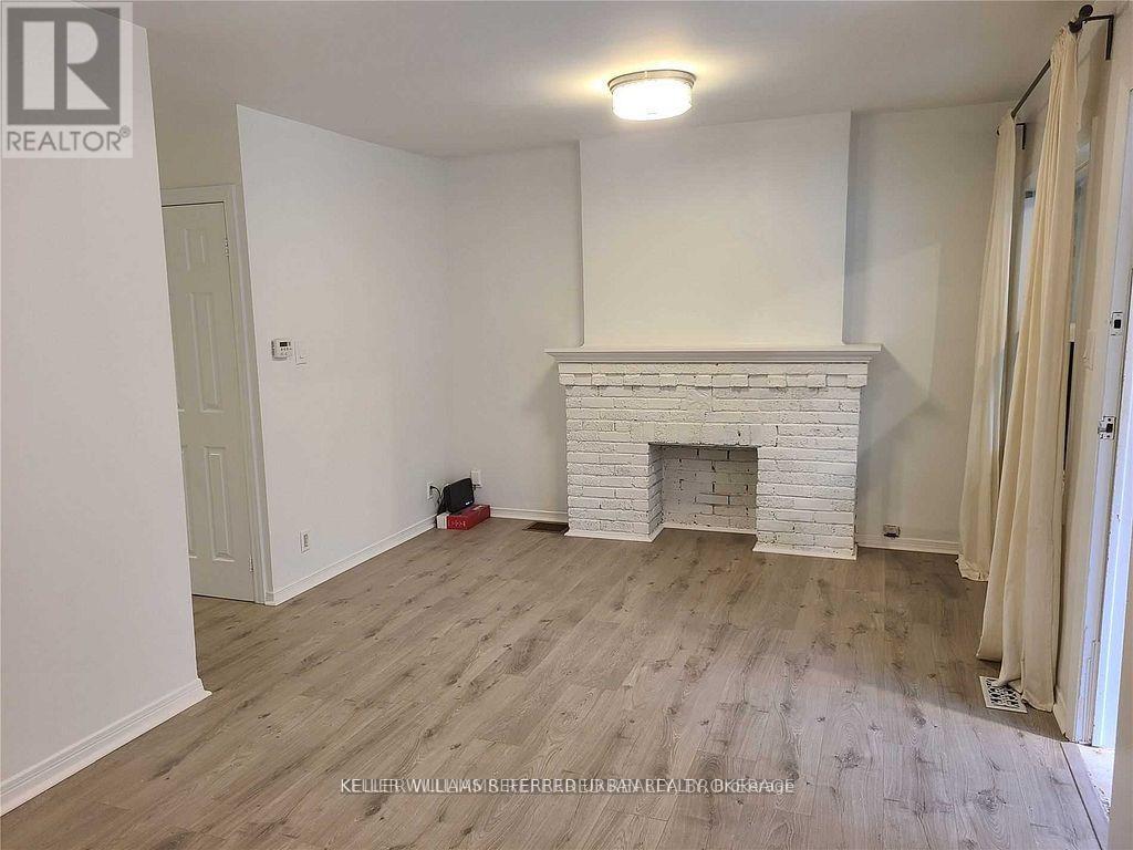 109 Springdale Boulevard, Toronto, Ontario M4J 1W8 - Photo 7 - E12816542