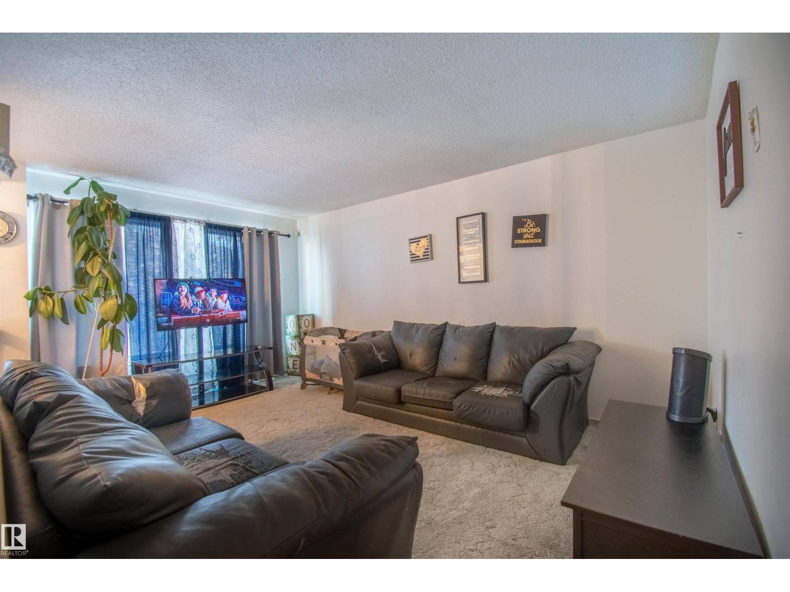 21 Amberly Co Nw, Edmonton, Alberta  T6R 3A3 - Photo 7 - E4474455