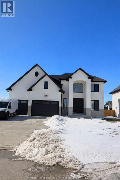 MLS# 26003923: 619 SUMMIT, Lakeshore, Canada