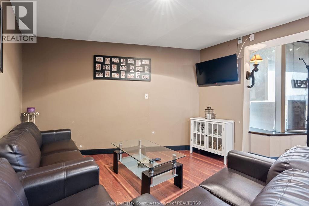 2558 Howard, Windsor, Ontario N8X 3W2 - Photo 5 - 26003920