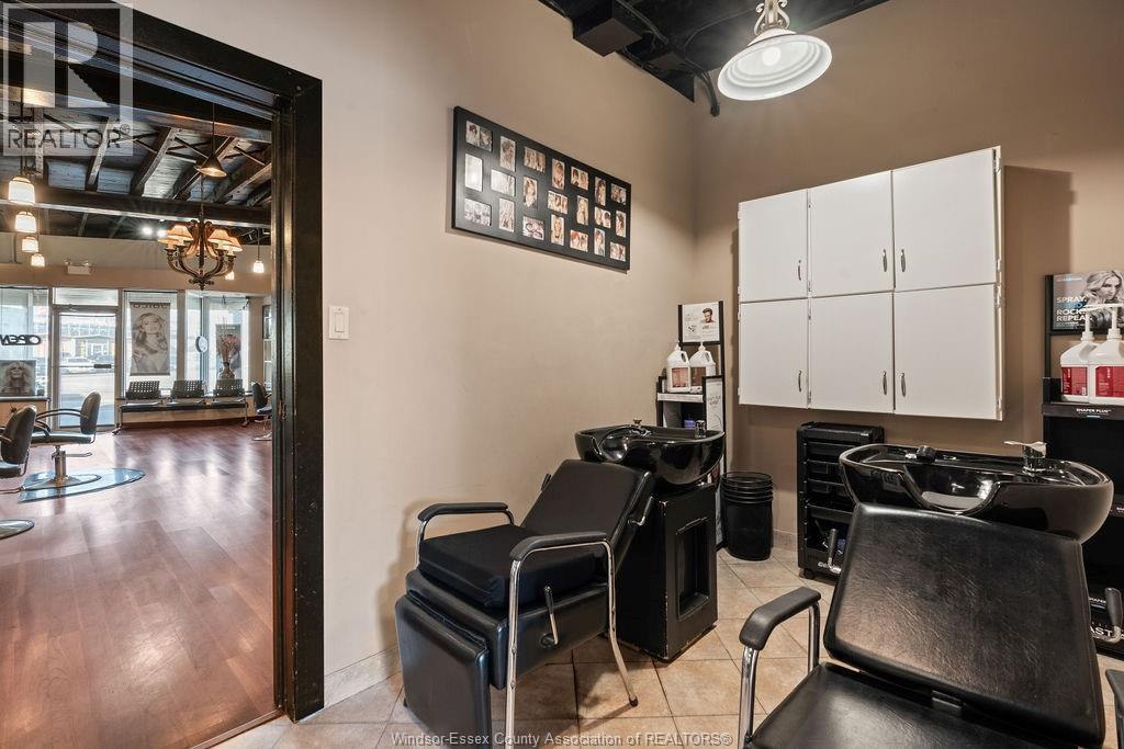 2558 Howard, Windsor, Ontario N8X 3W2 - Photo 8 - 26003920