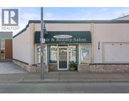 2558 HOWARD, Windsor, Ontario