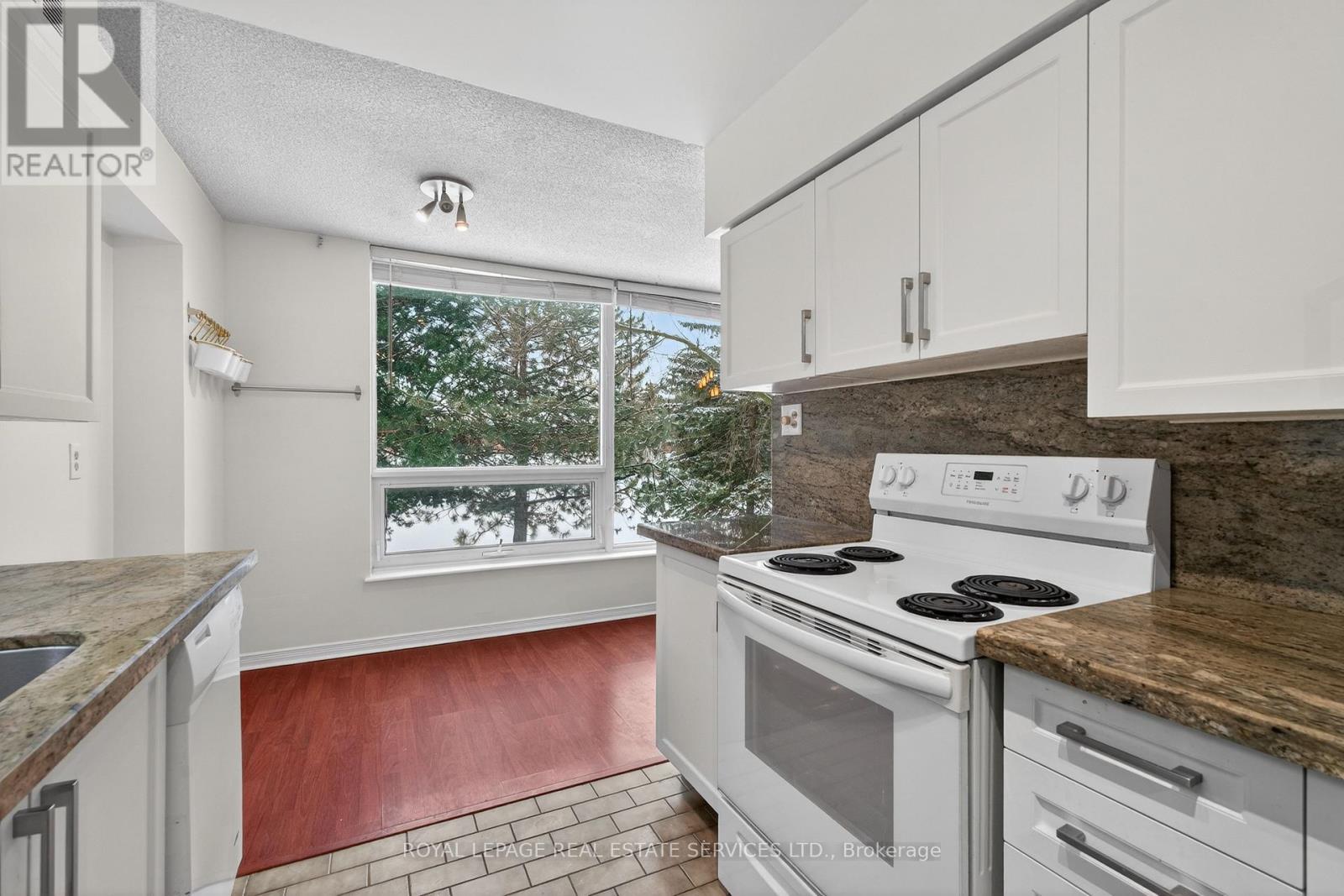 230 - 326 Major Mackenzie Drive E, Richmond Hill, Ontario  L4C 8T4 - Photo 11 - N12816418