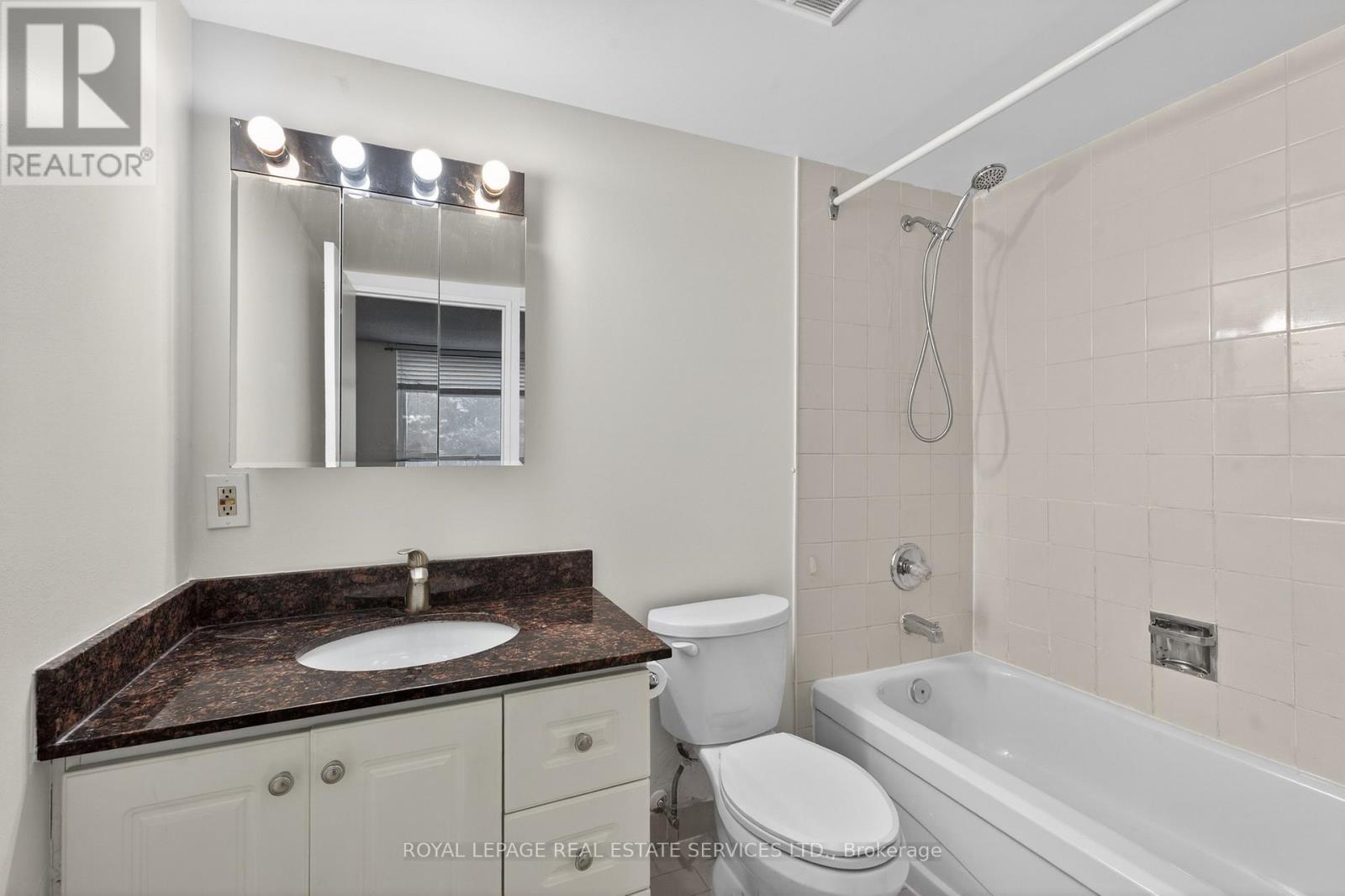 230 - 326 Major Mackenzie Drive E, Richmond Hill, Ontario  L4C 8T4 - Photo 16 - N12816418