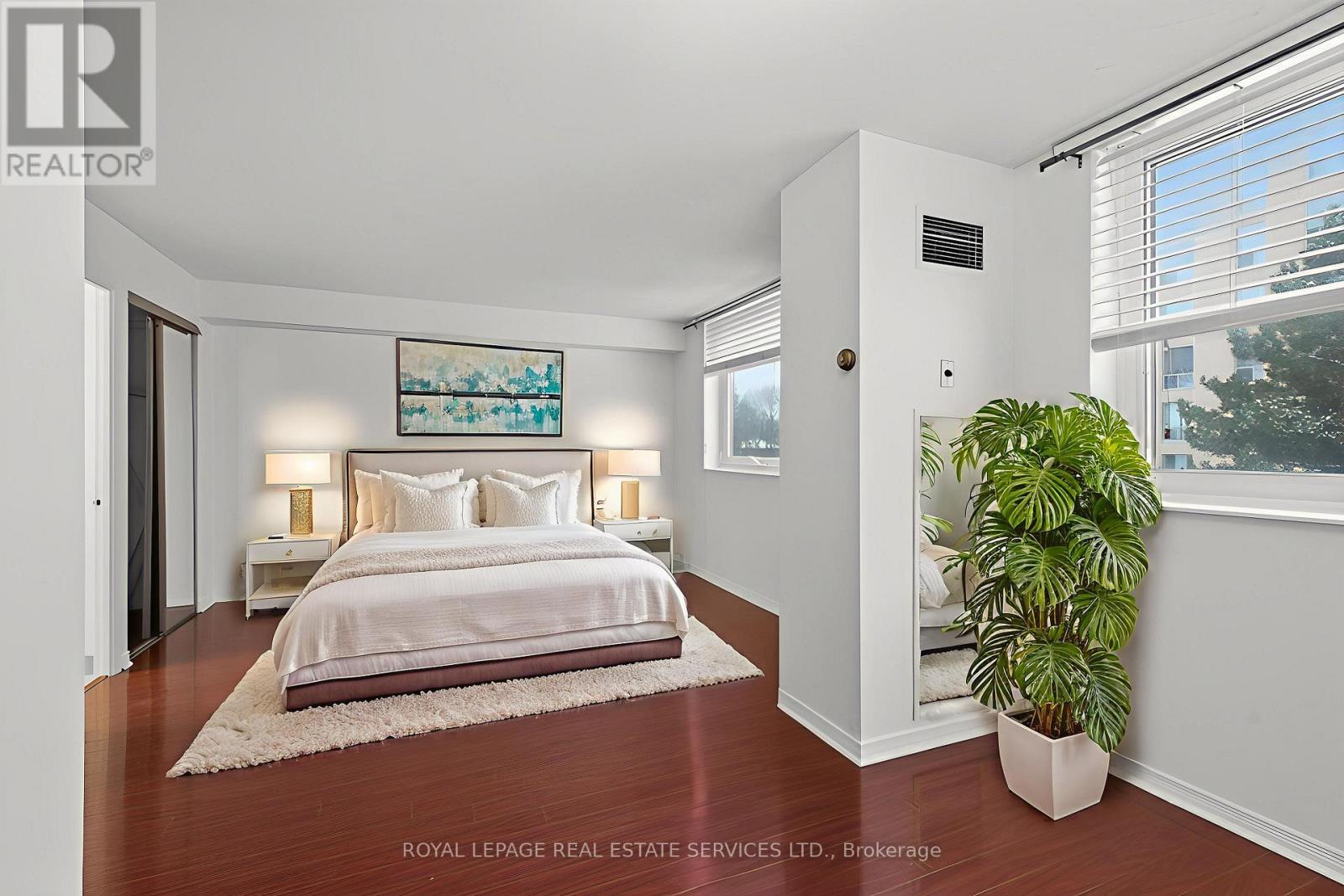 230 - 326 Major Mackenzie Drive E, Richmond Hill, Ontario  L4C 8T4 - Photo 23 - N12816418