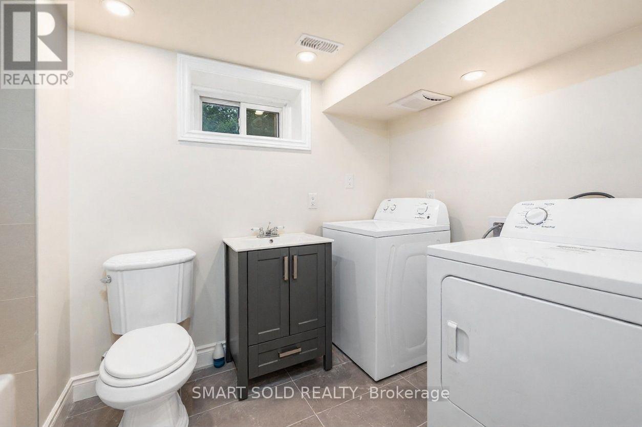 Lower - 10 Holman Crescent, Aurora (Aurora Highlands), Ontario  L4G 1Z9 - Photo 11 - N12816440