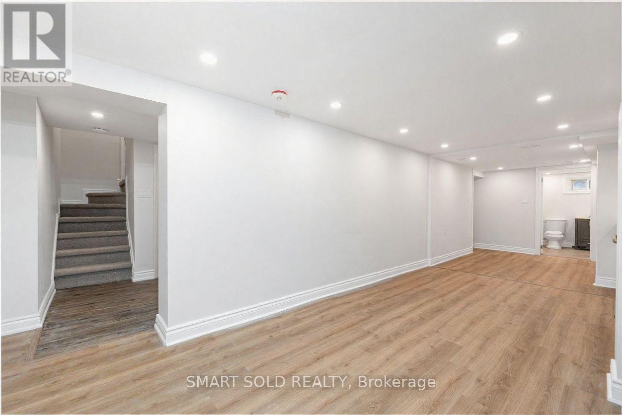 Lower - 10 Holman Crescent, Aurora (Aurora Highlands), Ontario  L4G 1Z9 - Photo 6 - N12816440