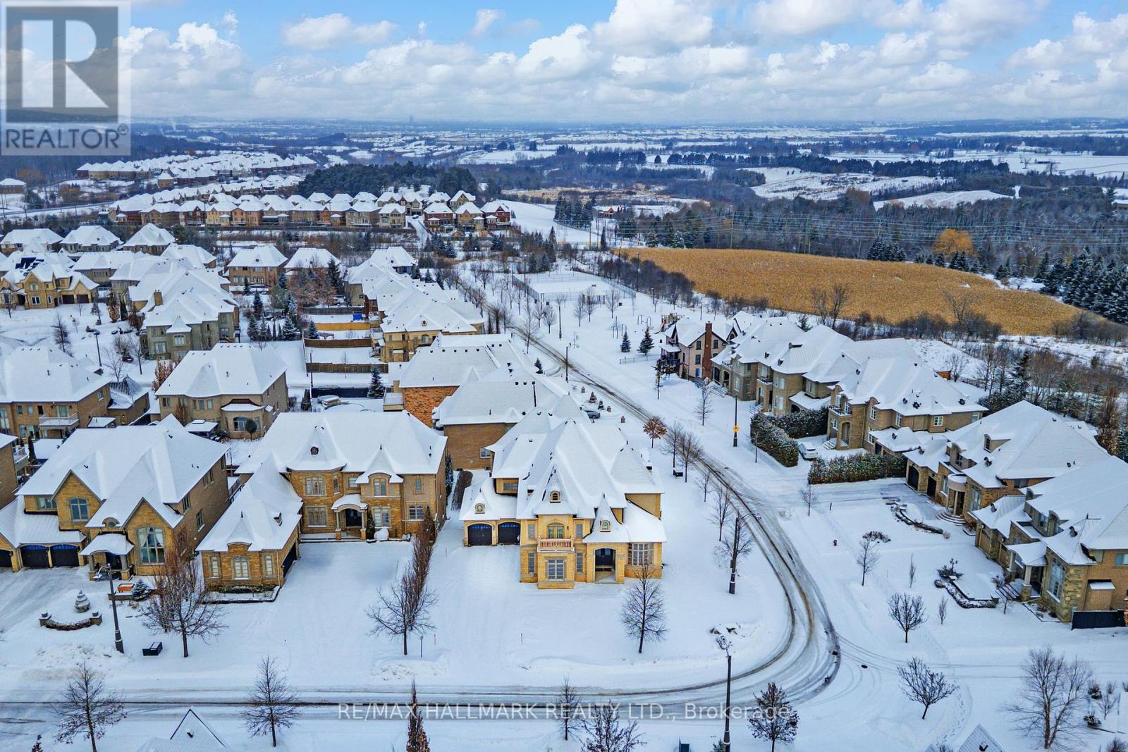 123 Carisbrooke Circle, Aurora, Ontario  L4G 0K4 - Photo 46 - N12816476