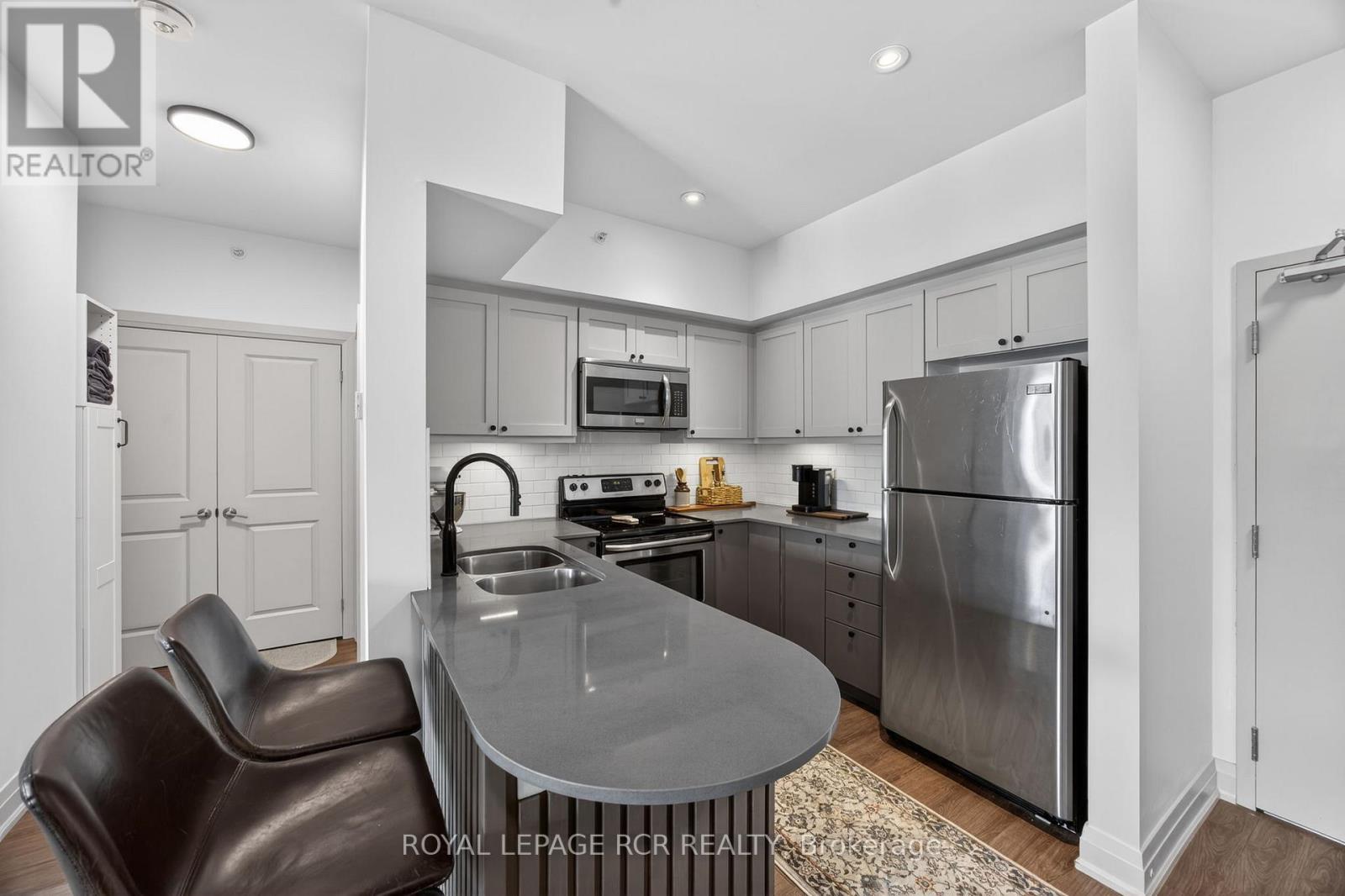 105 - 5 Greenwich Street, Barrie, Ontario  L4N 7Y8 - Photo 11 - S12816378