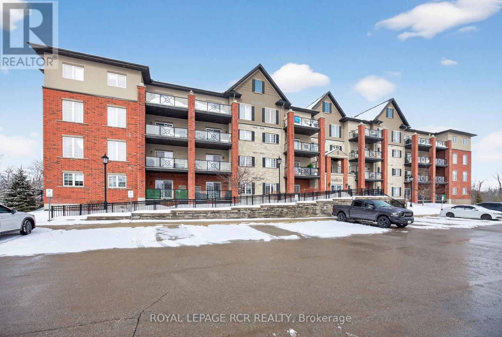 105 - 5 Greenwich Street, Barrie, Ontario  L4N 7Y8 - Photo 4 - S12816378