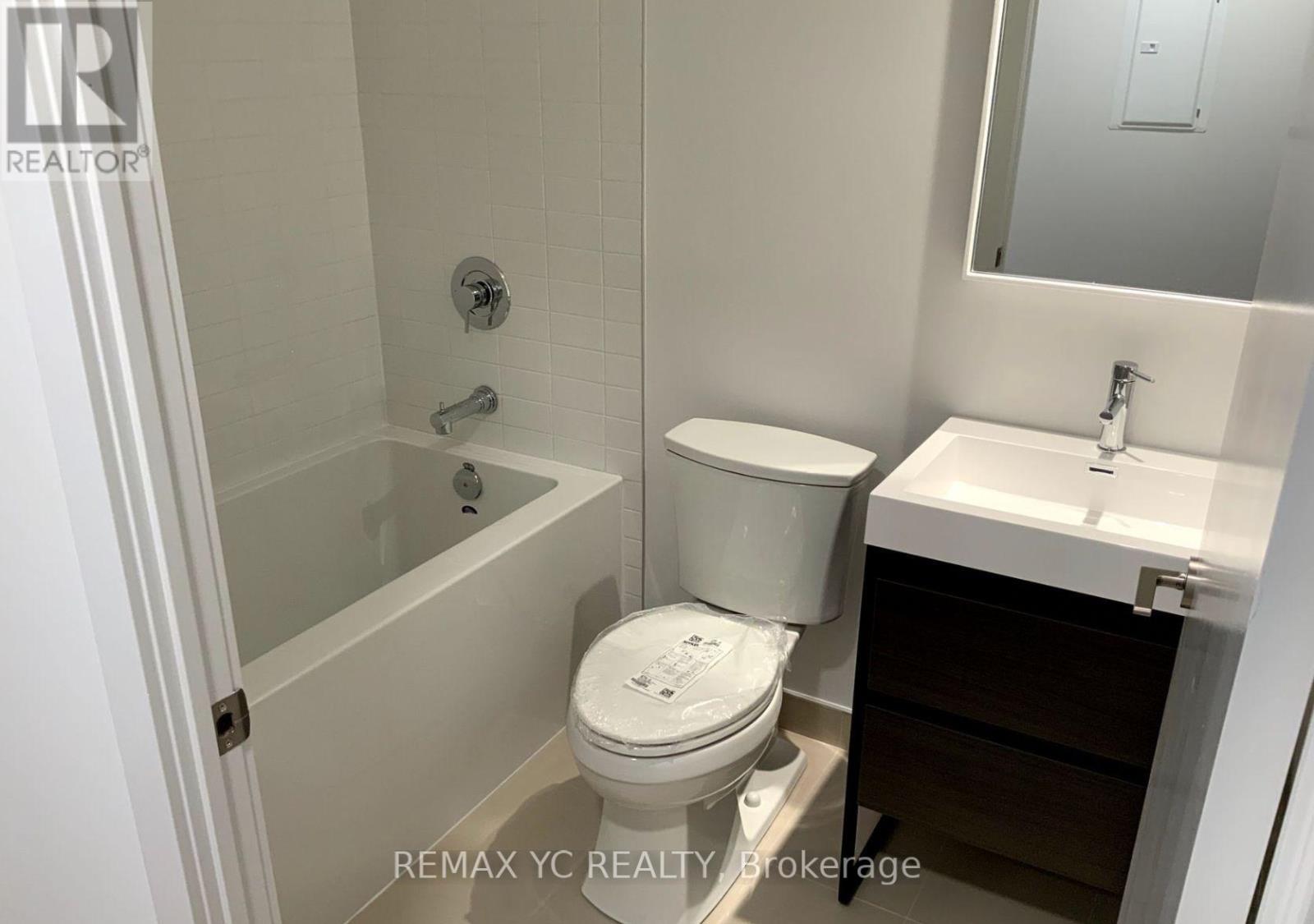 438 - 150 Logan Avenue, Toronto, Ontario  M4M 0E4 - Photo 5 - E12816482