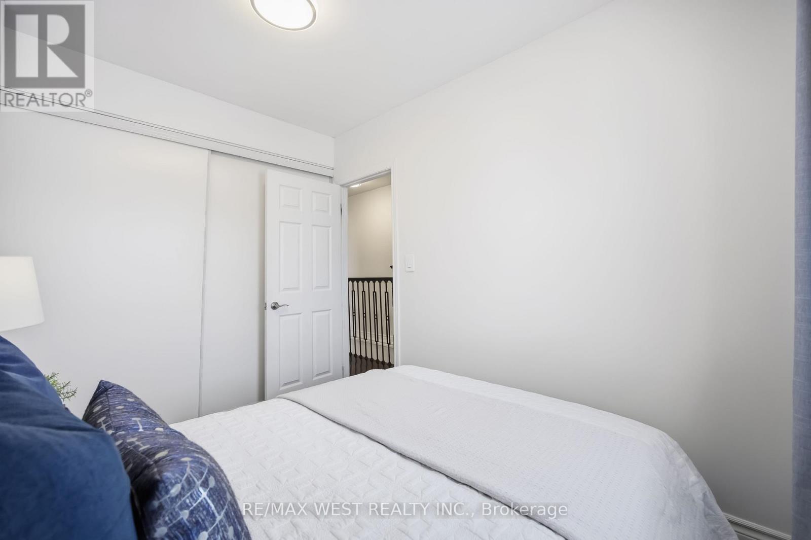 902 Woodbine Avenue, Toronto, Ontario  M4C 4B5 - Photo 31 - E12816118