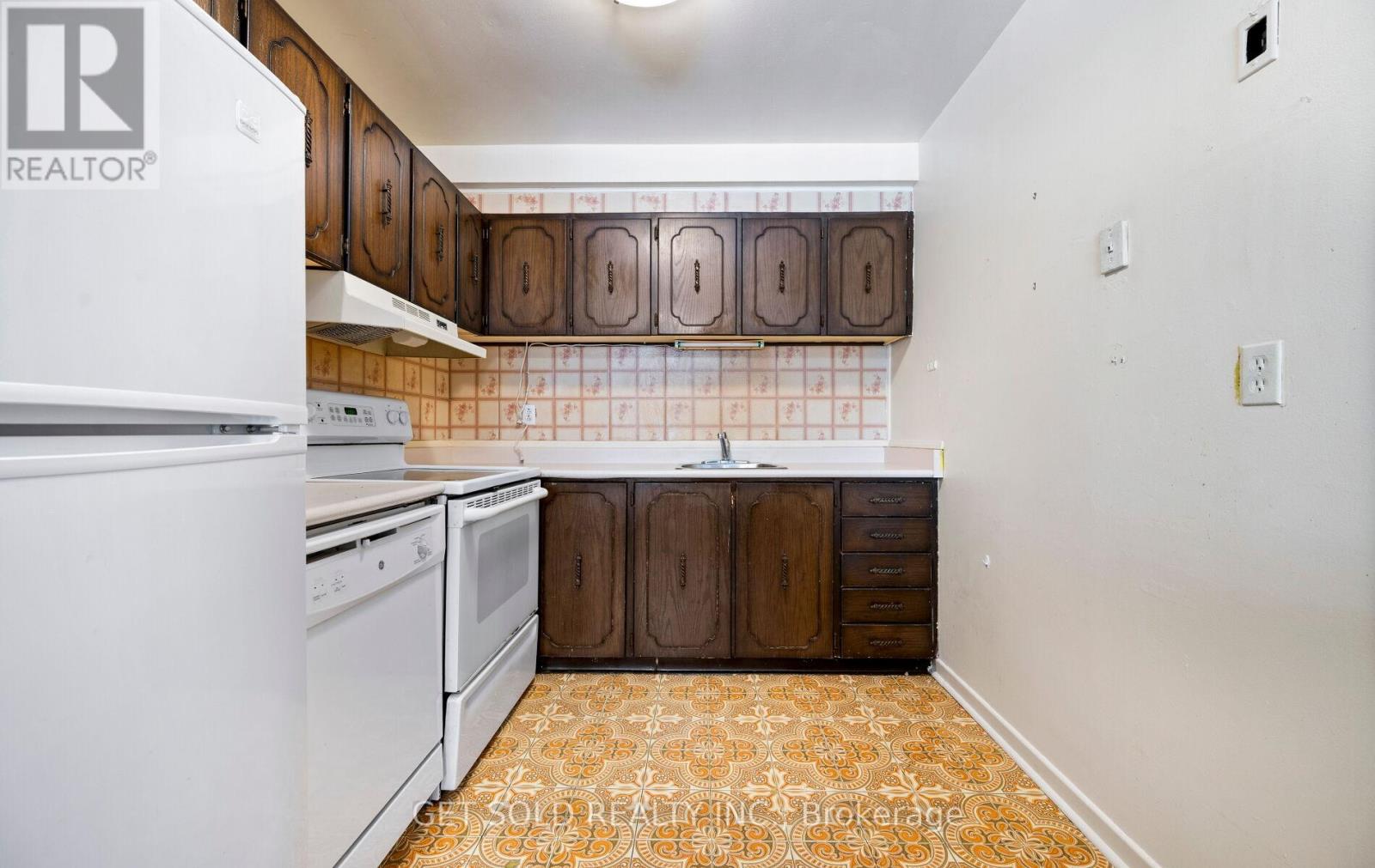 827 - 20 Tandridge Crescent, Toronto, Ontario  M9W 2P2 - Photo 20 - W12816374