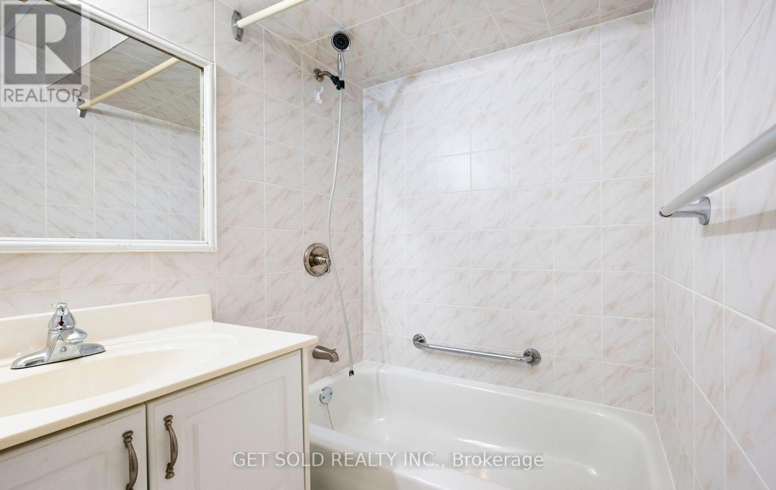 827 - 20 Tandridge Crescent, Toronto, Ontario  M9W 2P2 - Photo 36 - W12816374