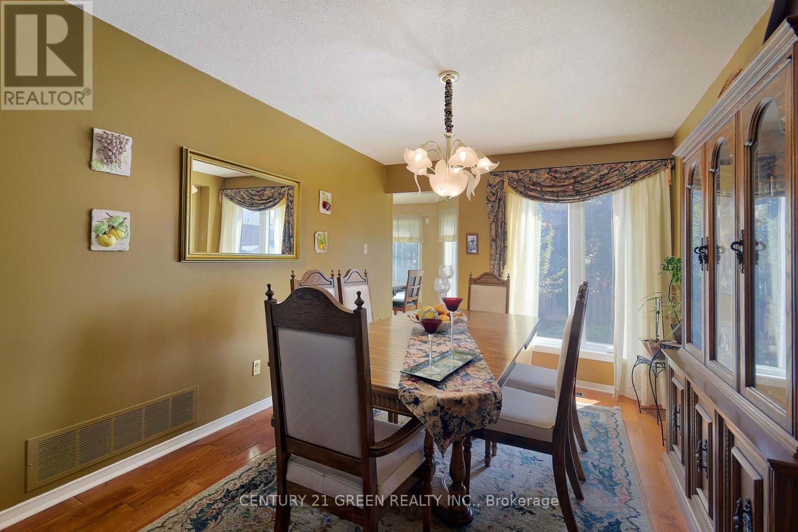 418 Chieftan Circle, Mississauga, Ontario  L4Z 3A7 - Photo 14 - W12816398