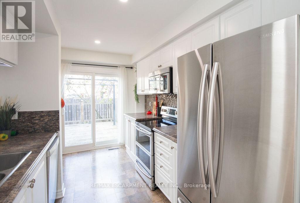 12 - 2350 Grand Ravine Drive, Oakville, Ontario  L6H 6E2 - Photo 16 - W12816414