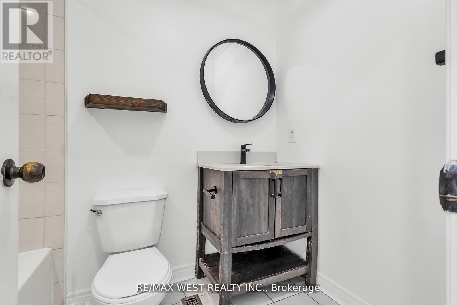 3865 Allcroft Road, Mississauga, Ontario  L5N 7E3 - Photo 25 - W12816428