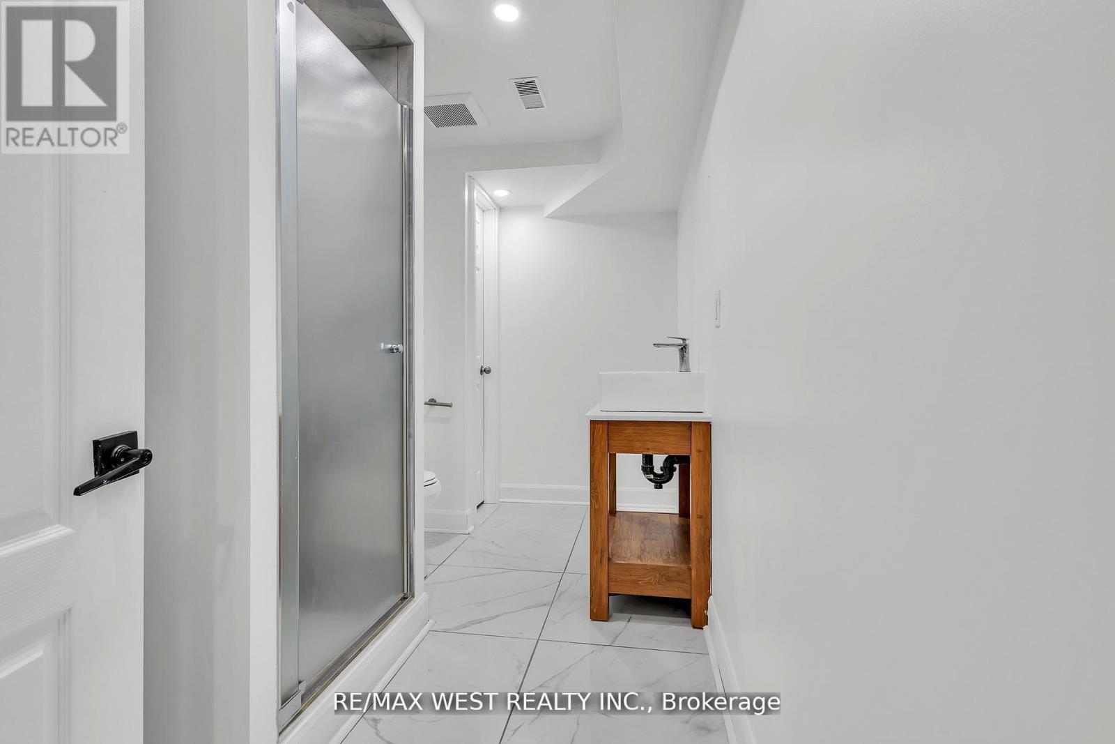 3865 Allcroft Road, Mississauga, Ontario  L5N 7E3 - Photo 31 - W12816428