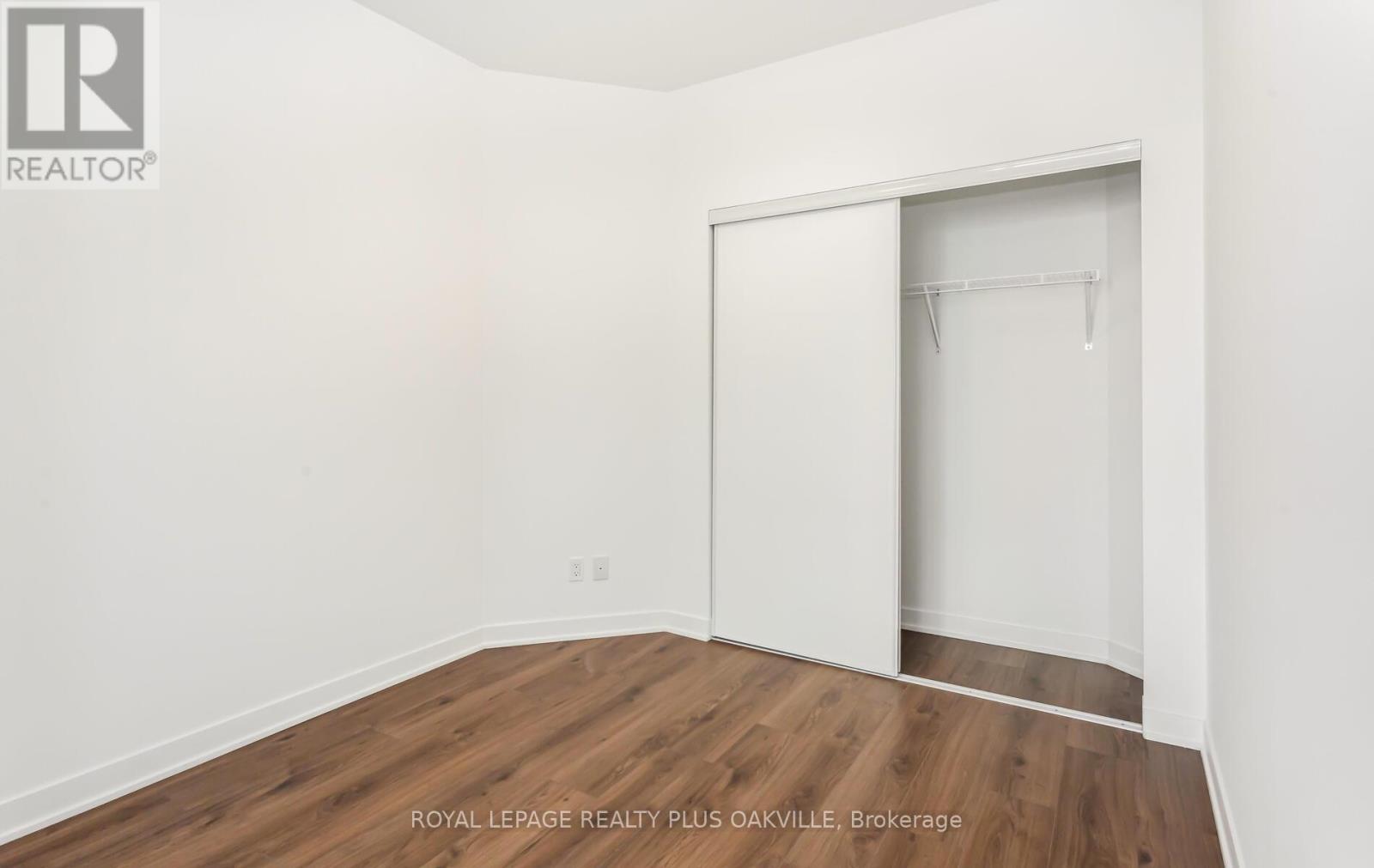 425 - 405 Dundas Street, Oakville, Ontario  L6M 5P9 - Photo 27 - W12816432