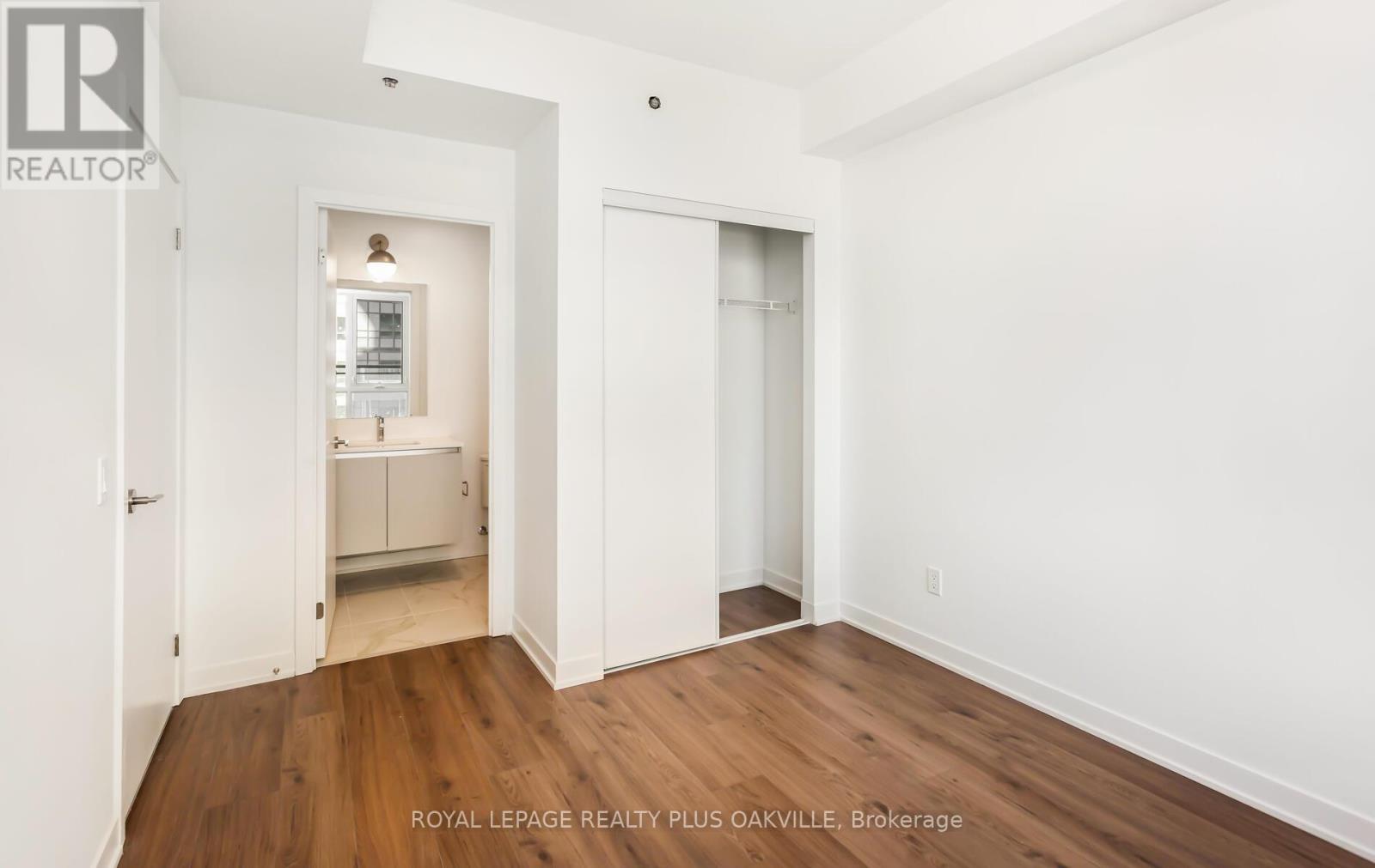 425 - 405 Dundas Street, Oakville, Ontario  L6M 5P9 - Photo 36 - W12816432