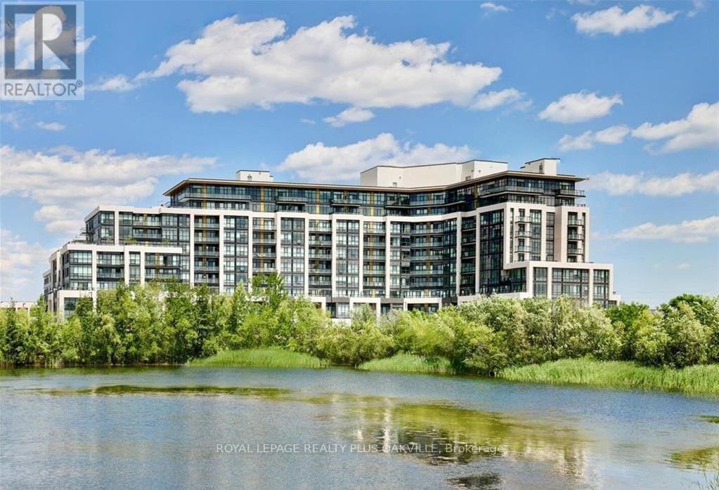 425 - 405 Dundas Street, Oakville, Ontario  L6M 5P9 - Photo 4 - W12816432