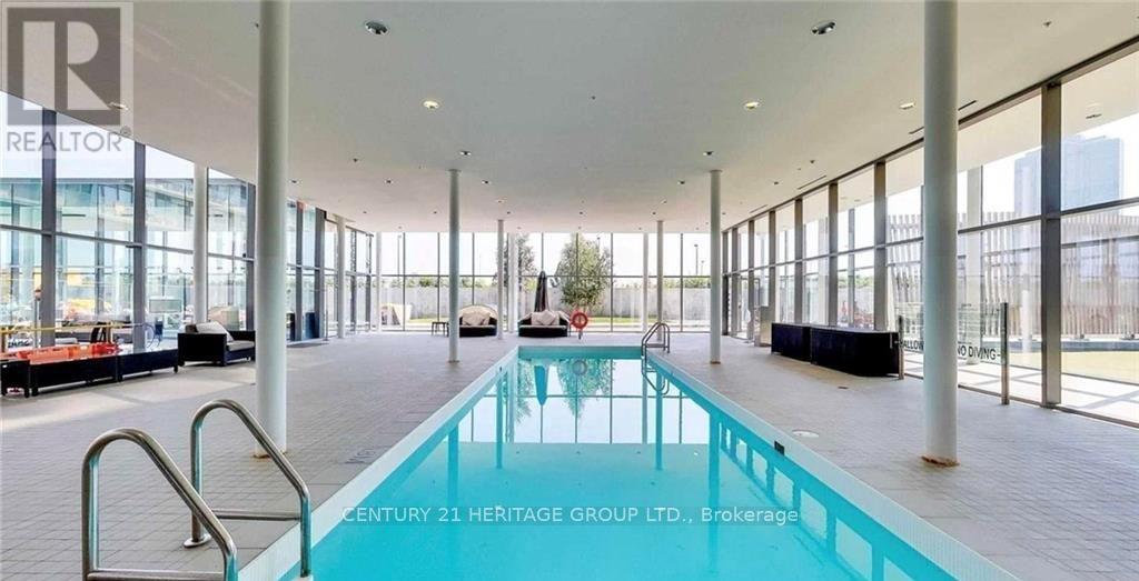 2201 - 105 The Queensway Avenue, Toronto, Ontario  M6S 5B5 - Photo 14 - W12816436