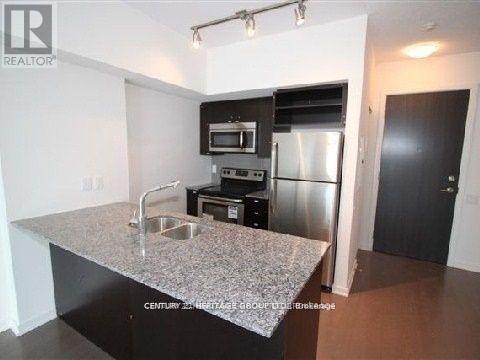 2201 - 105 The Queensway Avenue, Toronto, Ontario  M6S 5B5 - Photo 8 - W12816436