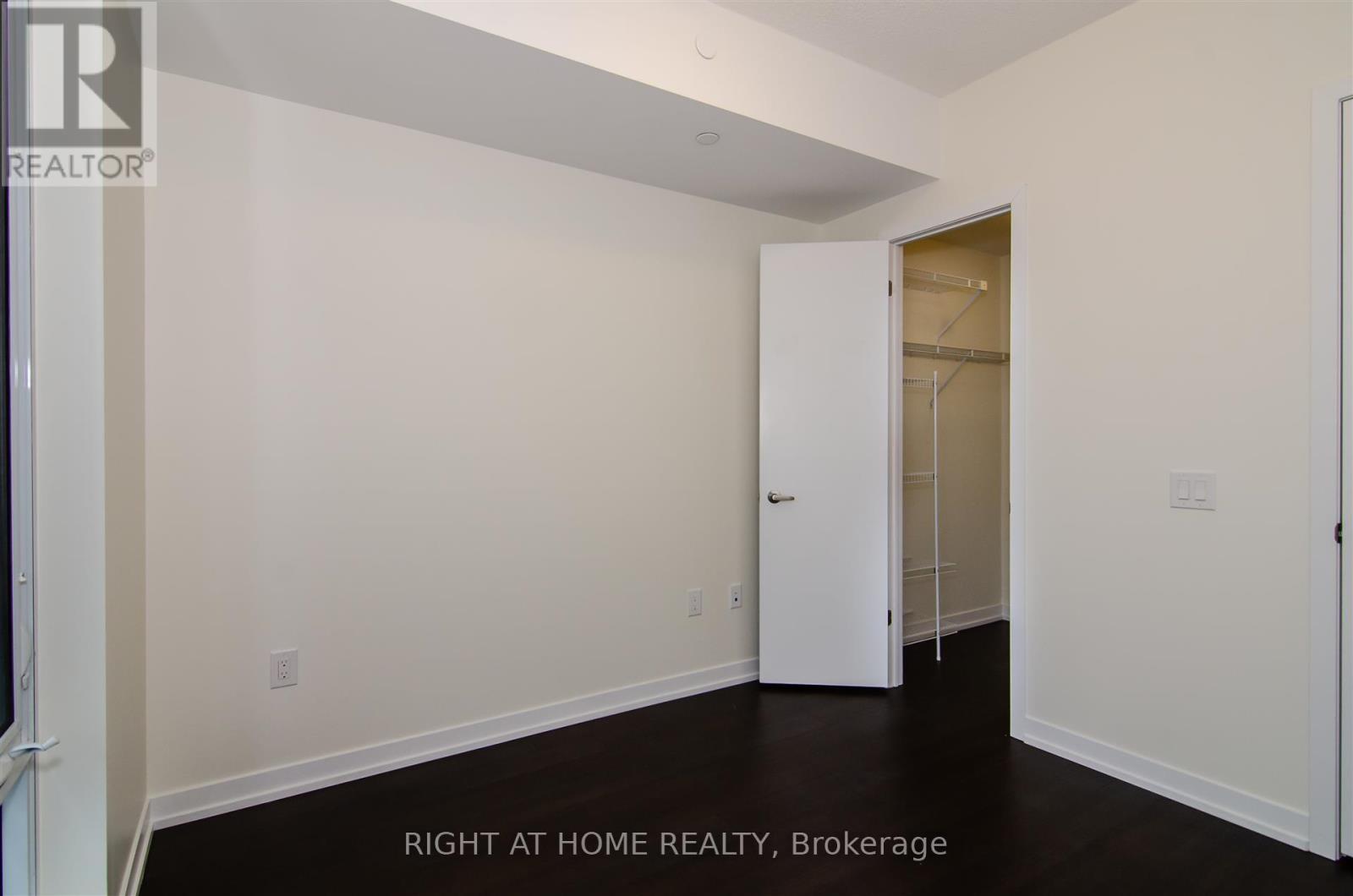 1812 - 2560 Eglinton Avenue W, Mississauga, Ontario  L5M 0Y3 - Photo 10 - W12816454