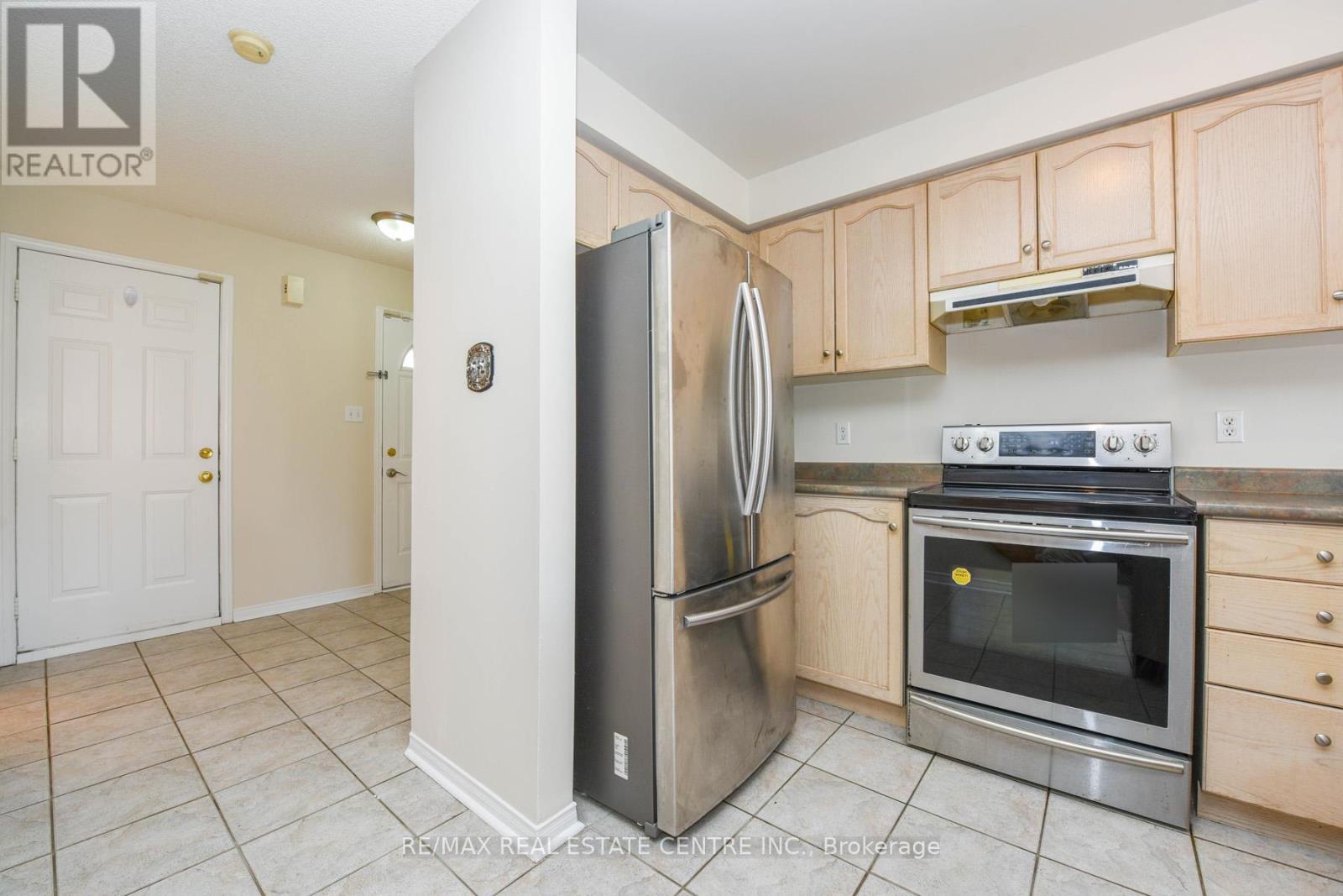 1093 Foxglove Place, Mississauga, Ontario  L5V 2N5 - Photo 15 - W12816464