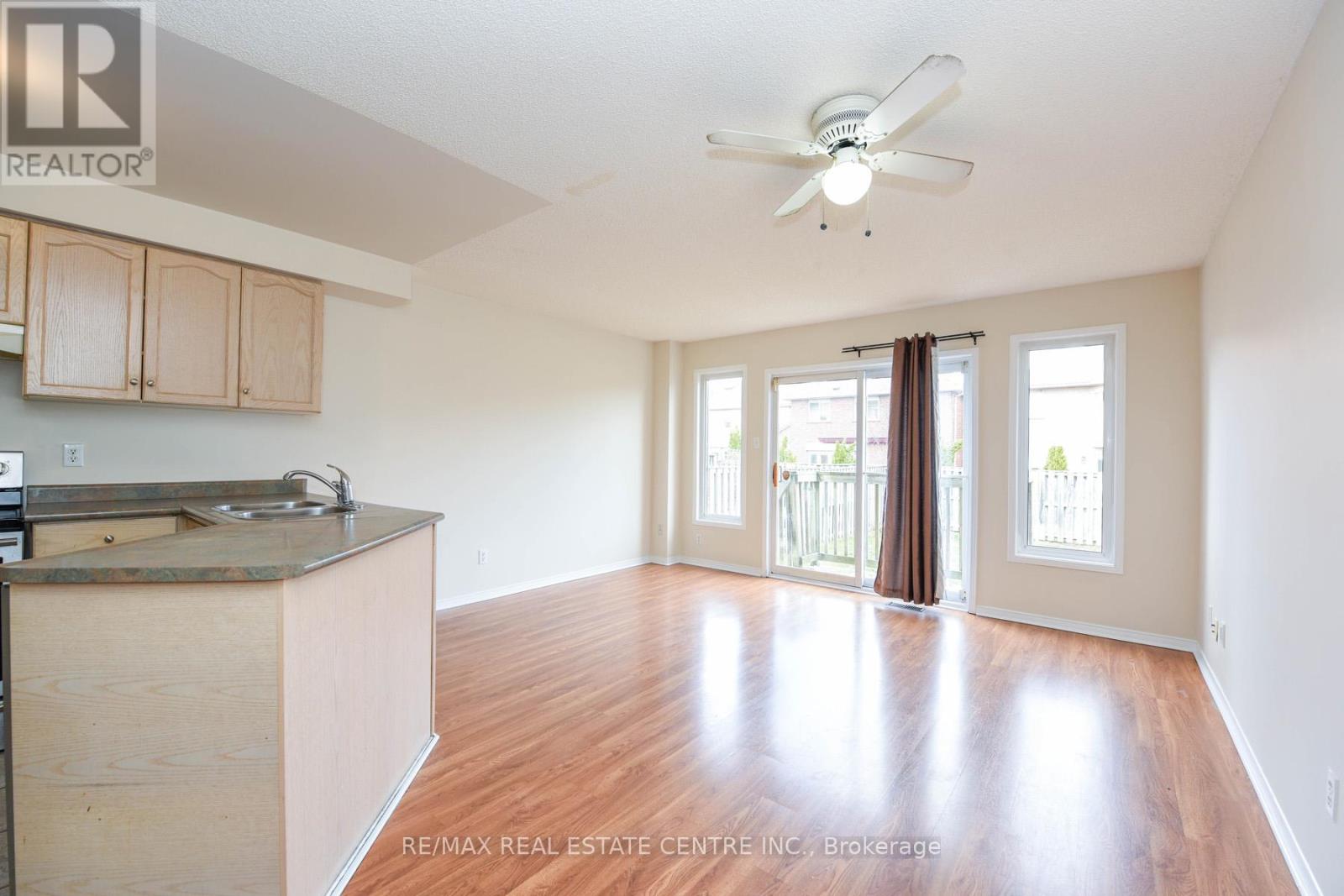 1093 Foxglove Place, Mississauga, Ontario  L5V 2N5 - Photo 18 - W12816464